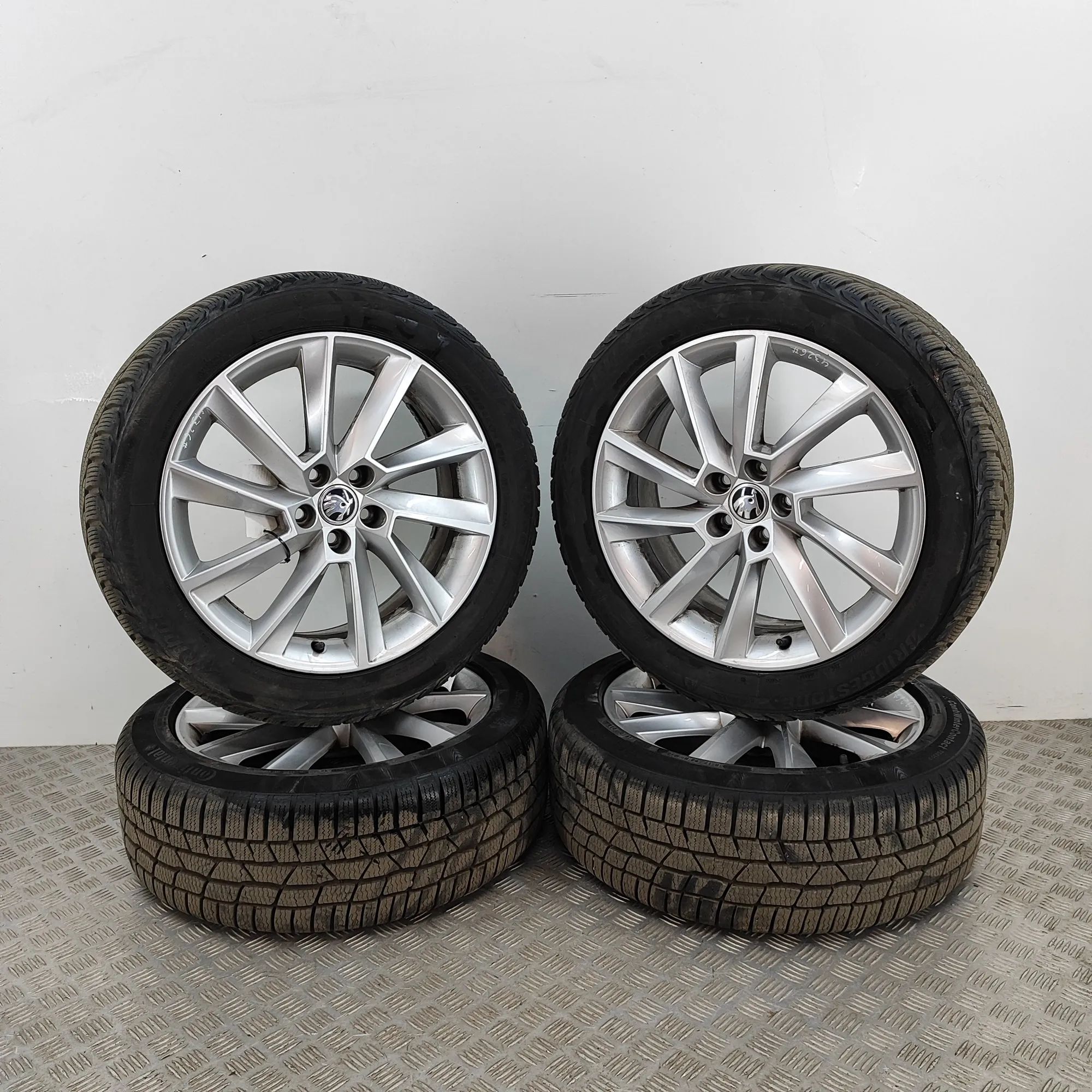 Skoda Scala Alloy Wheel Set 657601025D Alloy Wheel Set SKODA SCALA (2019-.....