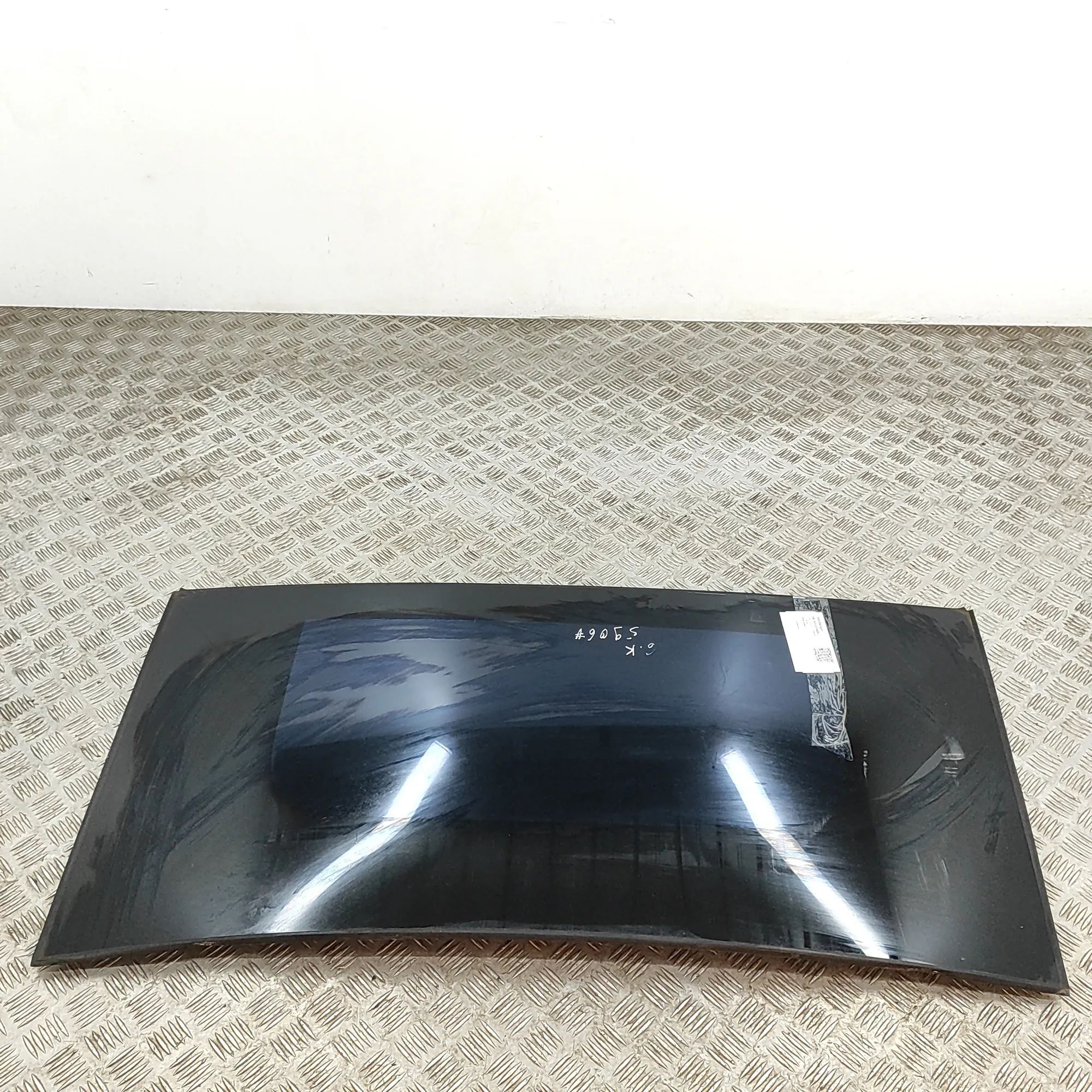 Tesla Model X Sunroof 1034902-90-J Sunroof TESLA MODEL X (2013-...)

...