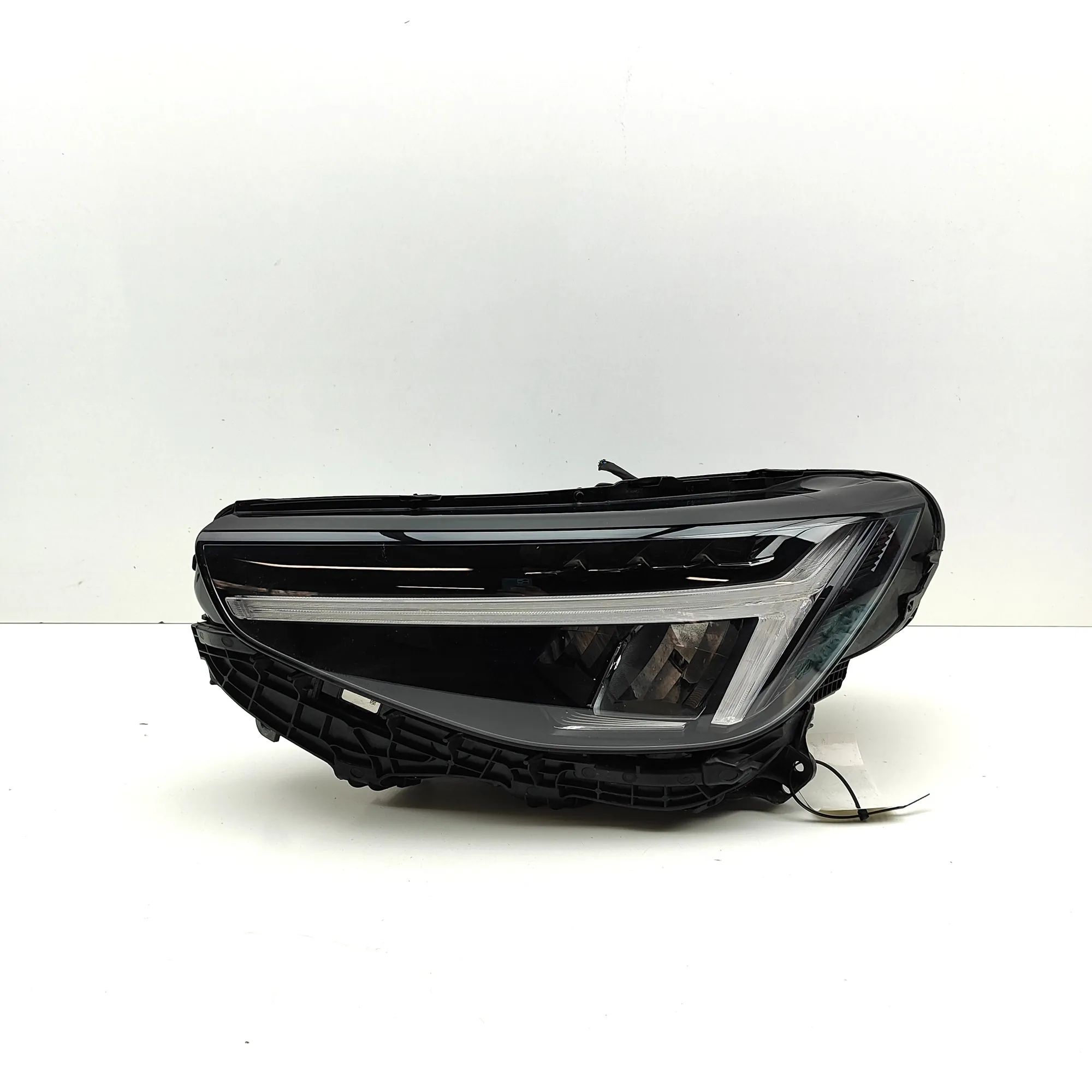 Volvo XC40 / EX40 Front Left Headlight P32420417, 32420417 Front Left Headlight VOLVO ...