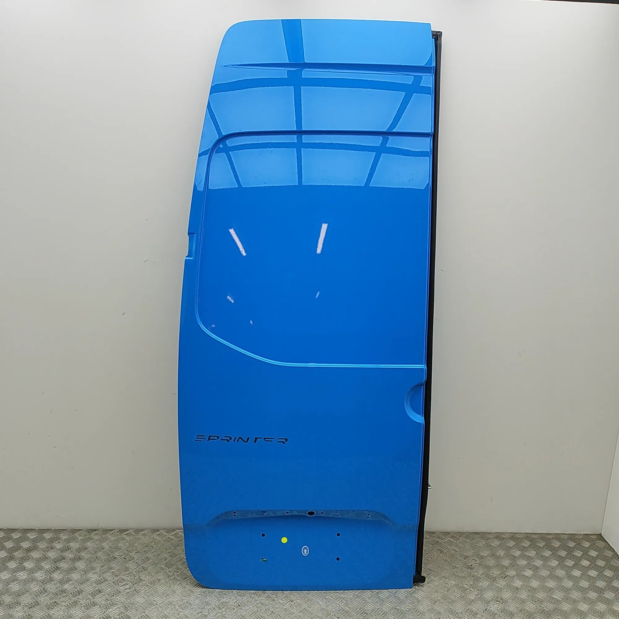 Mercedes-Benz Sprinter (W907 / W910)  Rear Left Door A9077421800 Rear Left Door MERCEDES-BENZ SPRINT...