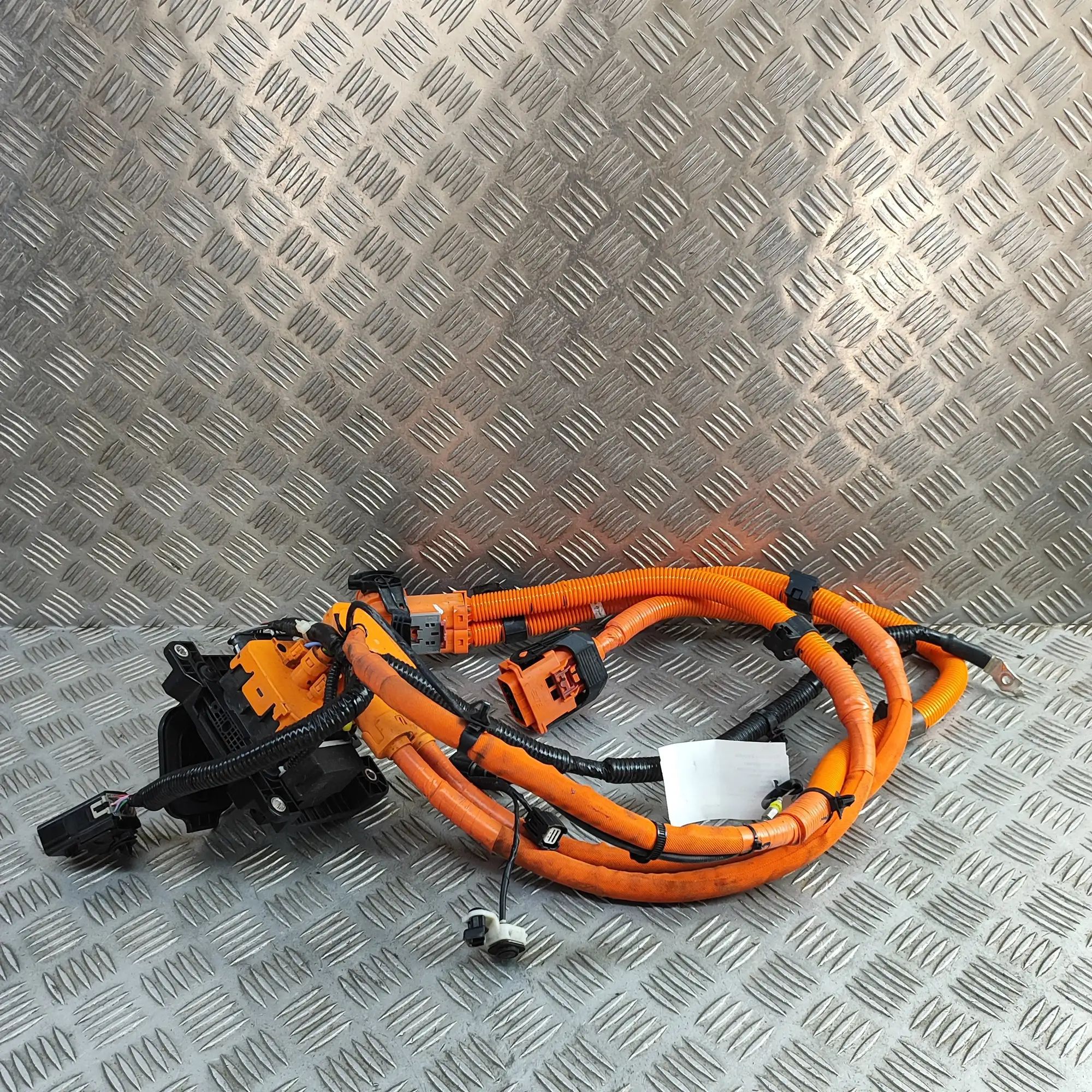Honda HR-V / e:Ny1 Battery Charging Cable 1F410-6PA-G111-M1 Battery Charging Cable HONDA ...