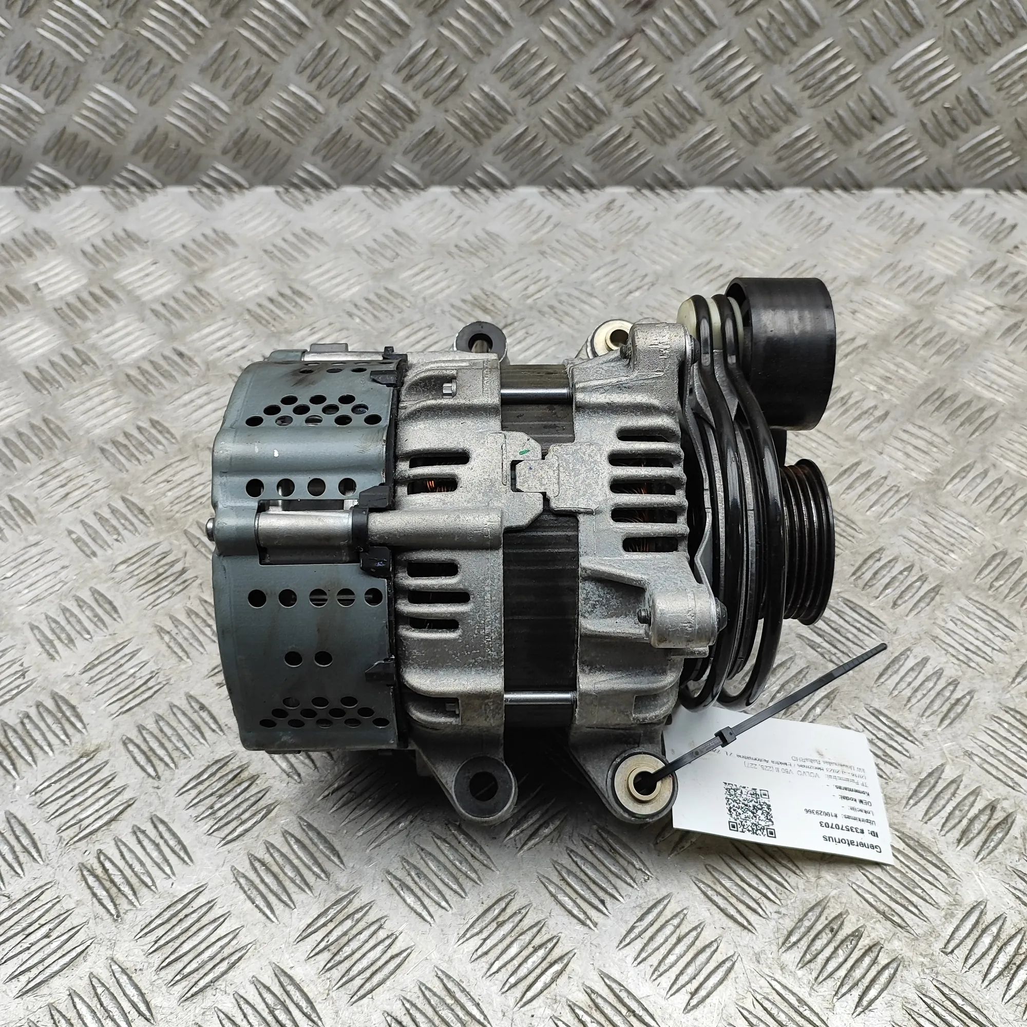 Volvo S60 Alternator Generator 32383087, 0127813044, 32312720 Alternator Gener...