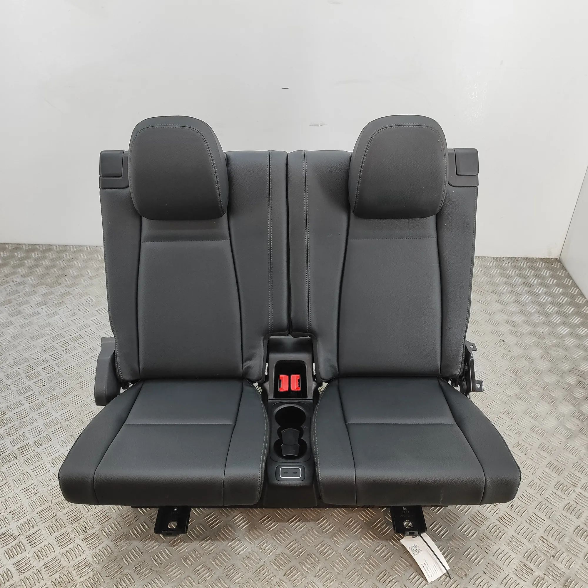 Mercedes-Benz GLE (W167) Takapenkki A1679300902 Rear Seat MERCEDES-BENZ GLE (W167) ...