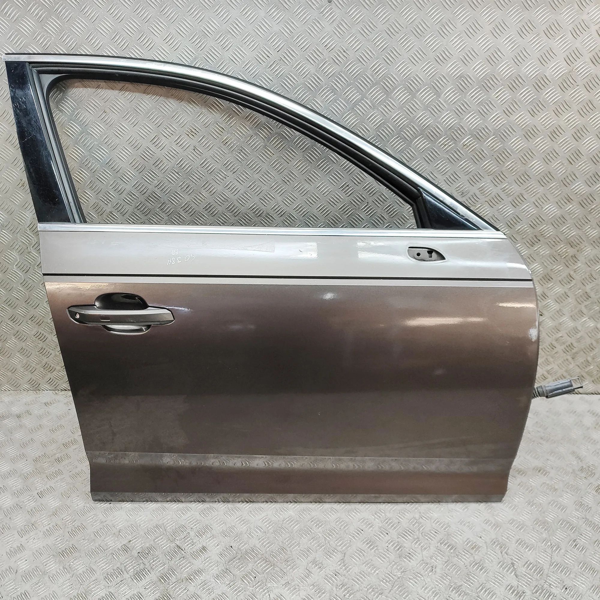 Audi A4 (B9) Front Right Door 8W0831052 Front Right Door AUDI A4 (8W2, B9) (2...