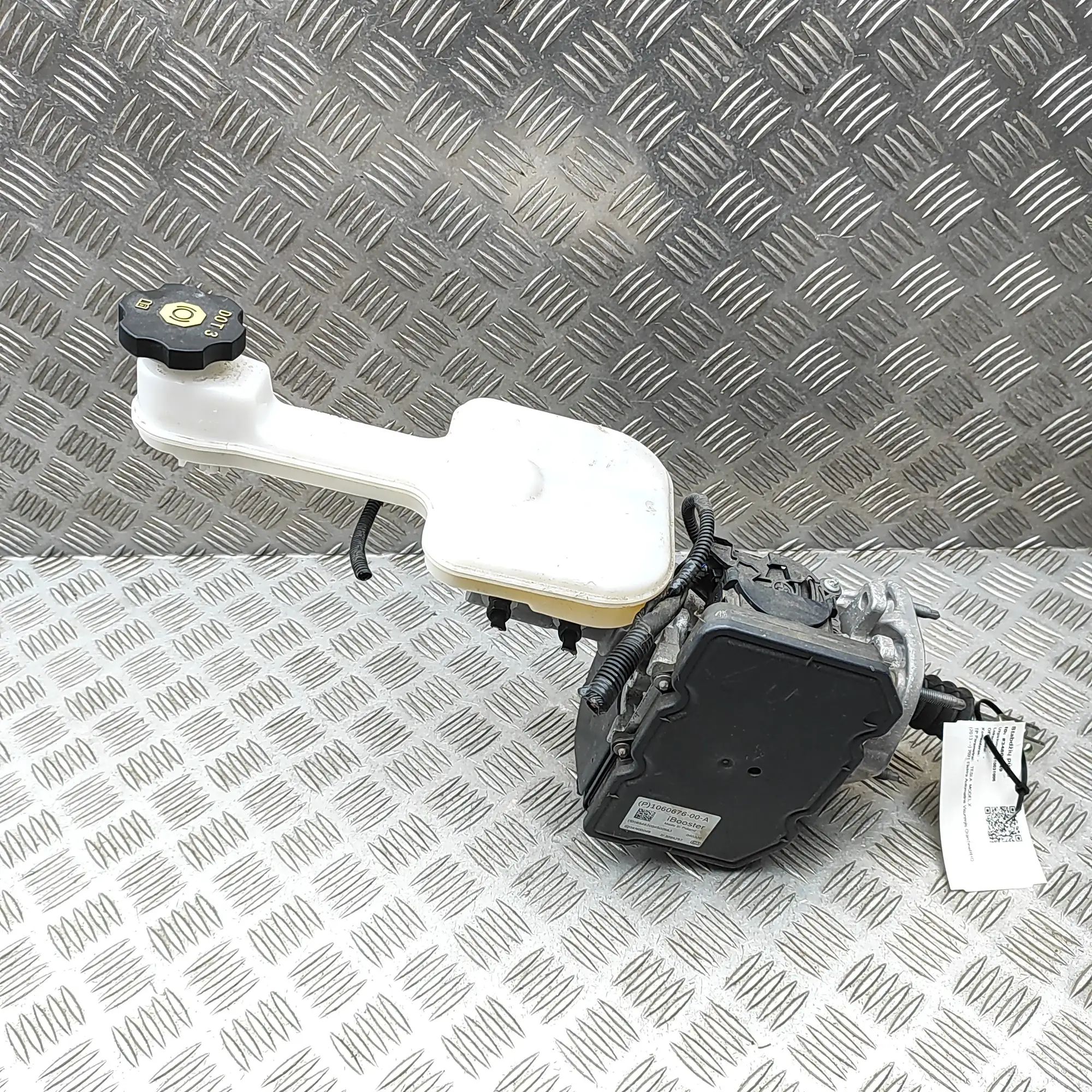 Tesla Model X Brake Servo Booster 0204N00048, 0204821412, 1060676-00-A Brake Serv...