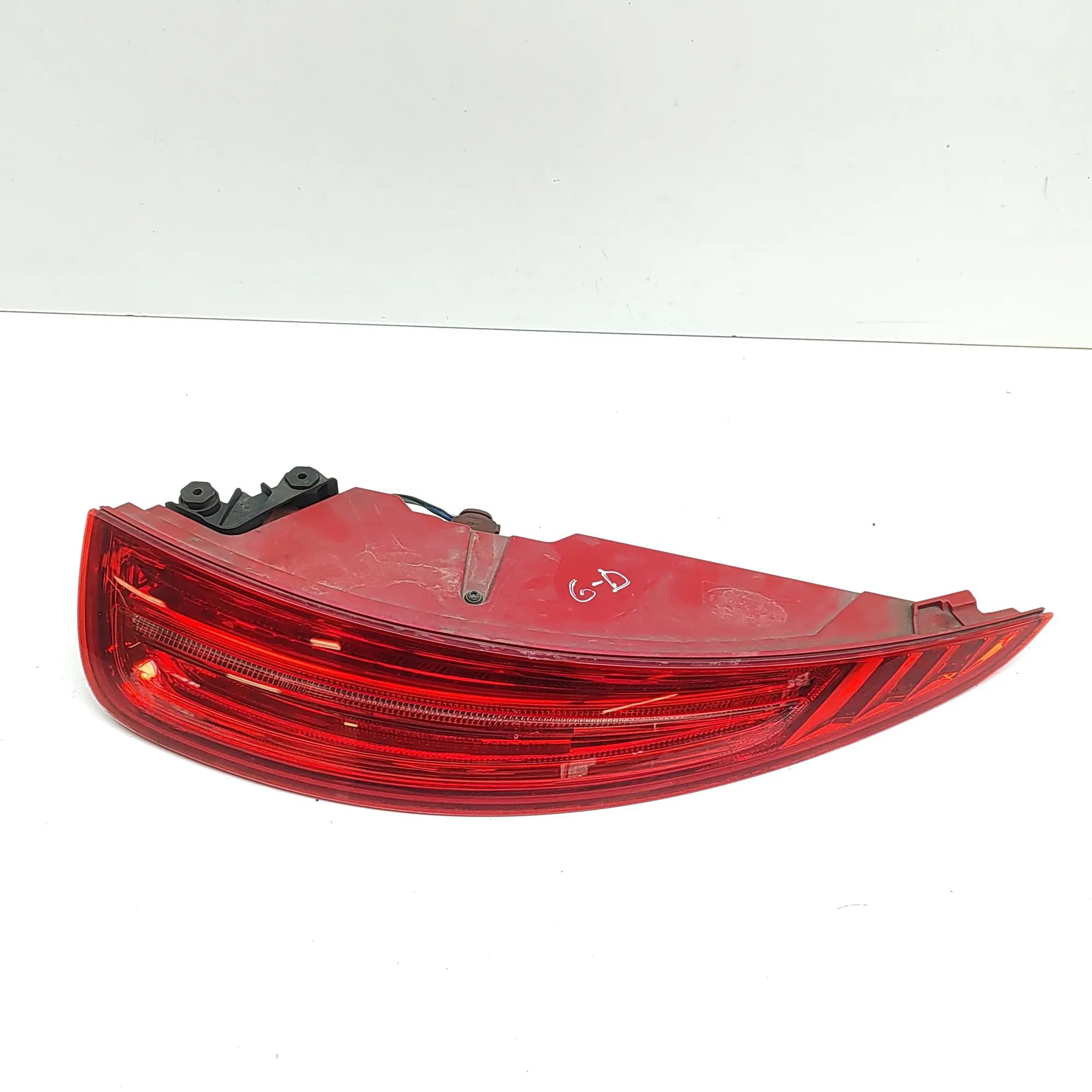 Porsche 911 (991) Rear Right Tail Light 99163114412 Rear Right Tail Light PORSCHE 911 (...
