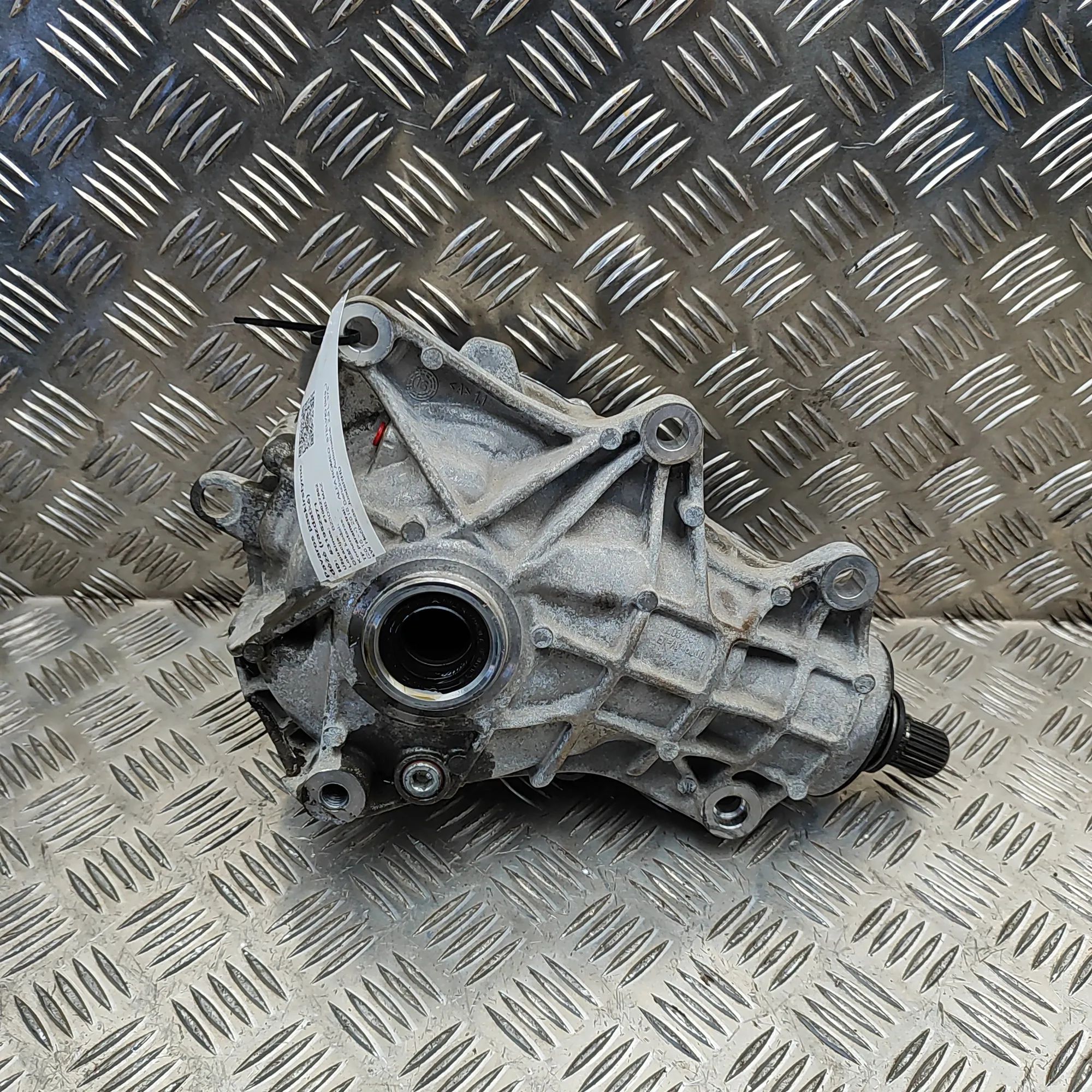 Alfa-Romeo Stelvio front differential 00552845930, M0032655, 552845930 Front Differen...