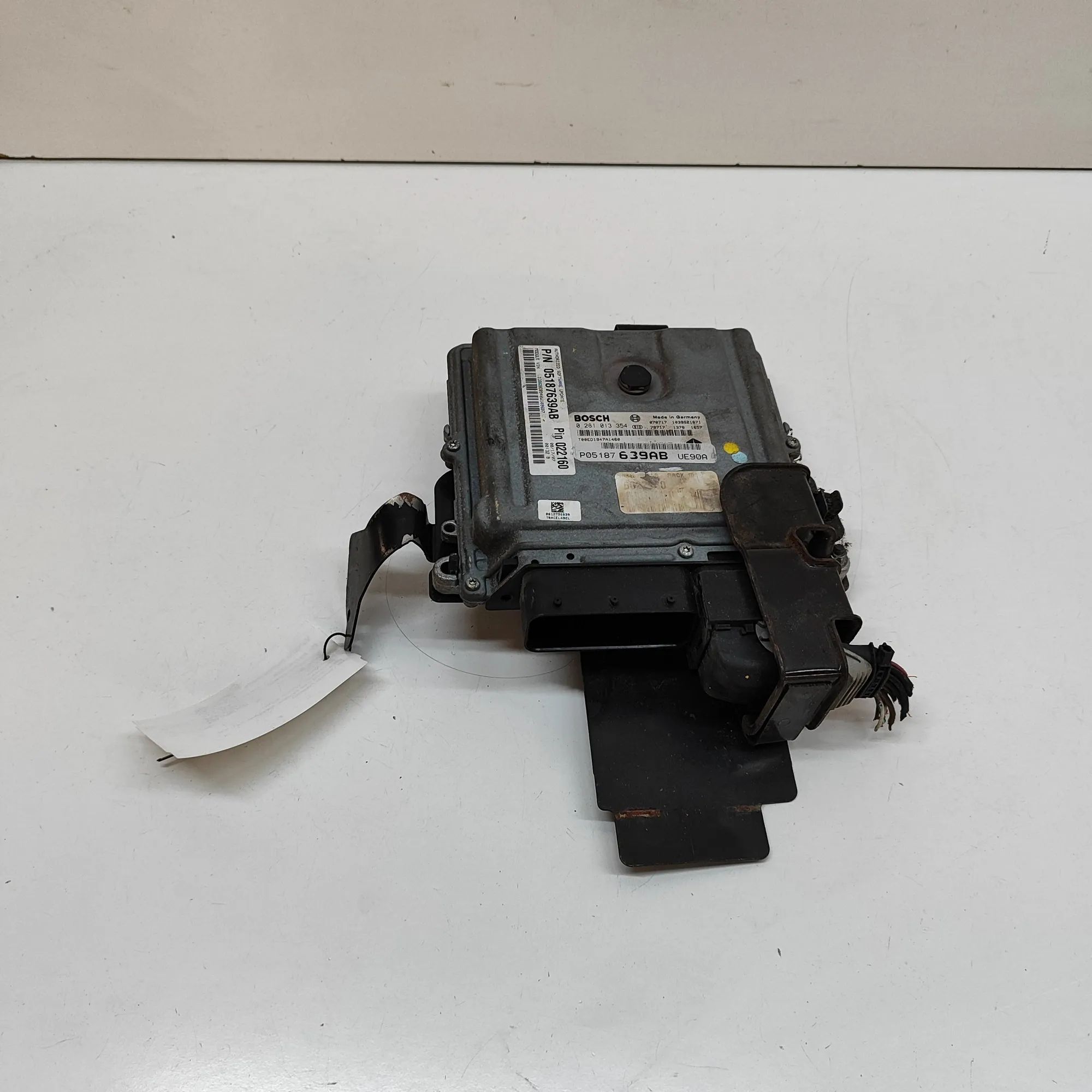 Dodge Nitro Engine Control Unit 05187639AB, 0281013354, 5187639AB Engine Contro...