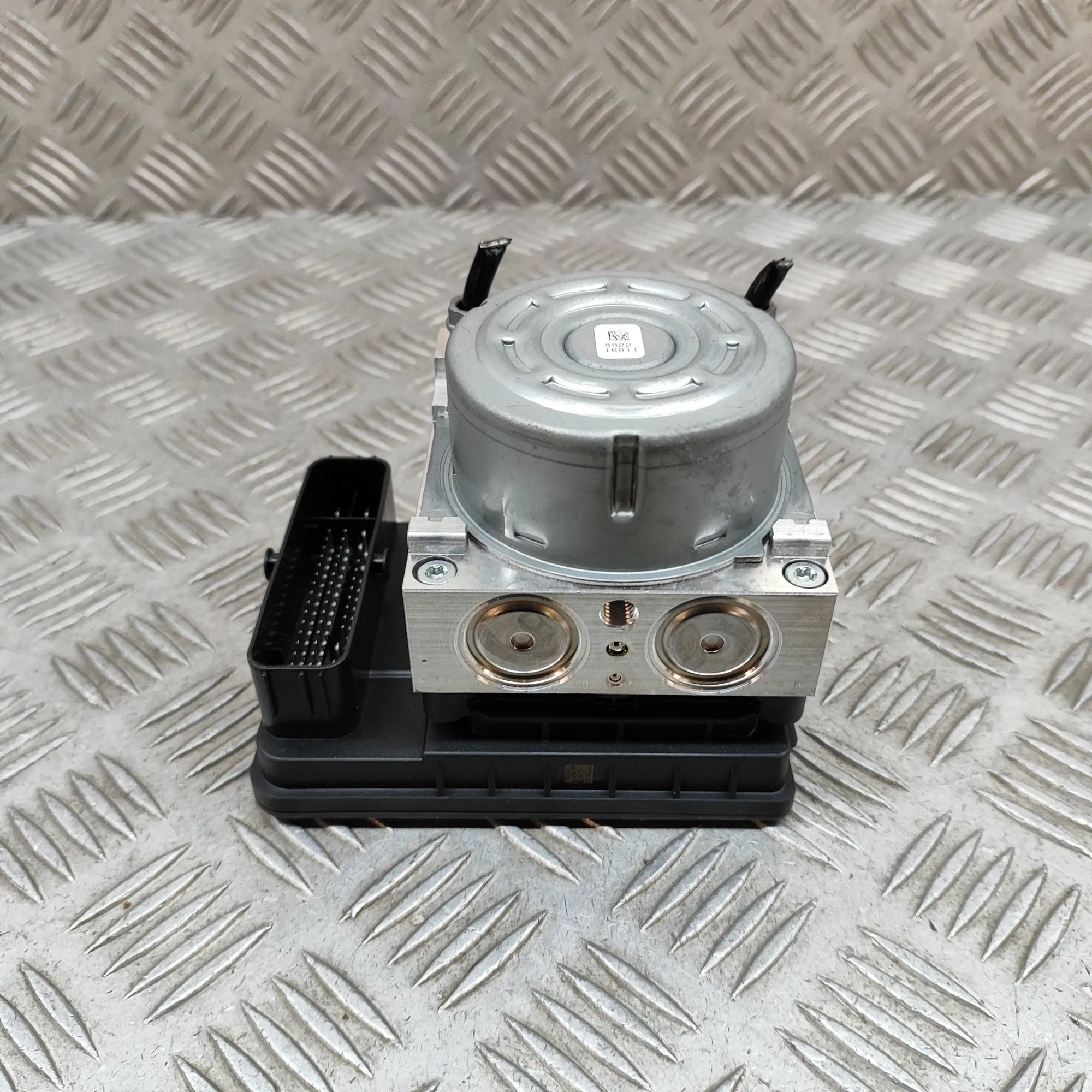 Audi A3 (8Y)  ABS hydraulic pump 8Y0614517, 10.0220-2526.4, 10.0918-0386.3, 10.0...