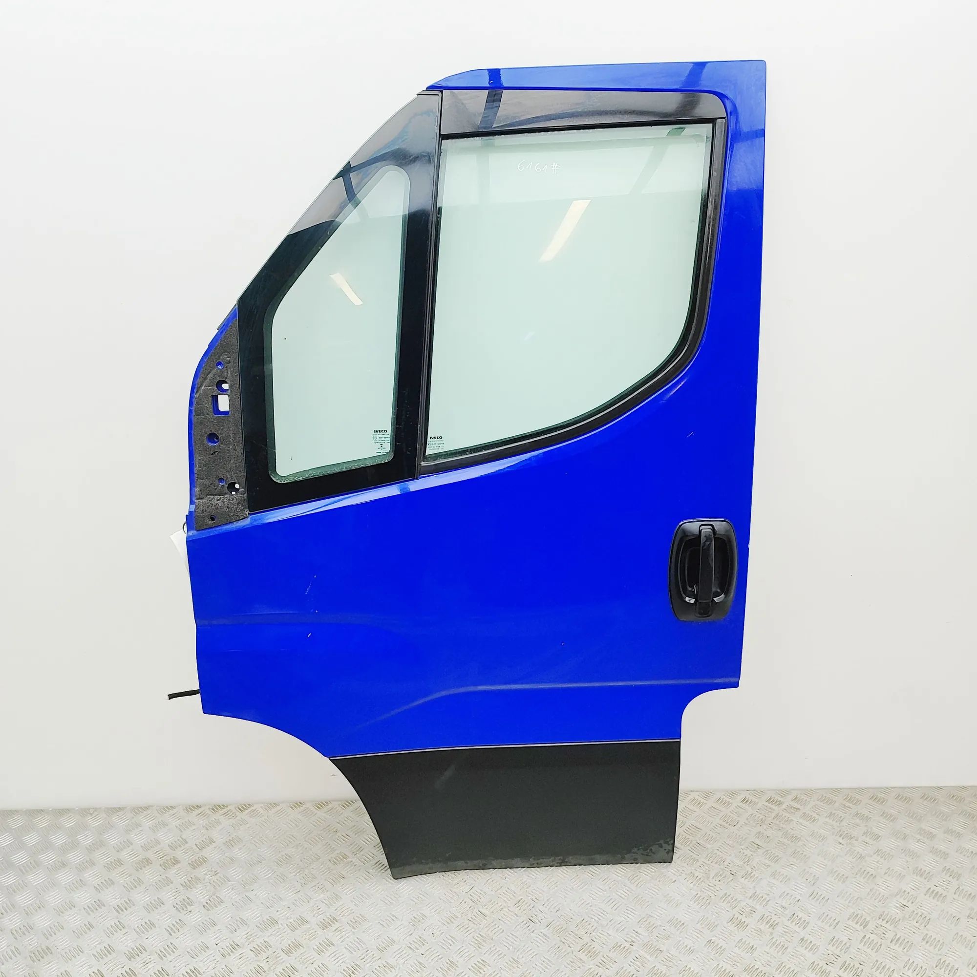 Iveco Daily Front Left Door 5801519998 Front Left Door IVECO DAILY (VI Flat...