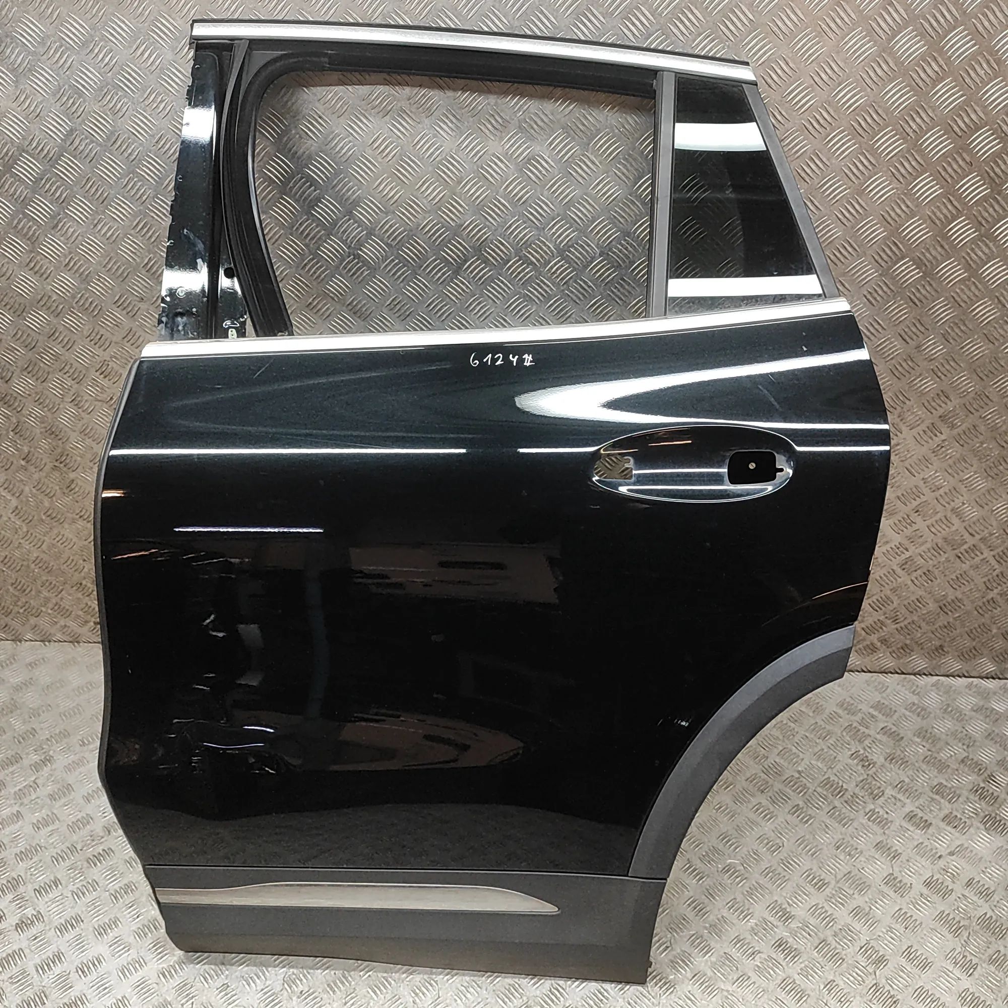 Mercedes-Benz GLA / EQA (H247) Rear Left Door A2477320501 Rear Left Door MERCEDES-BENZ EQAH24...