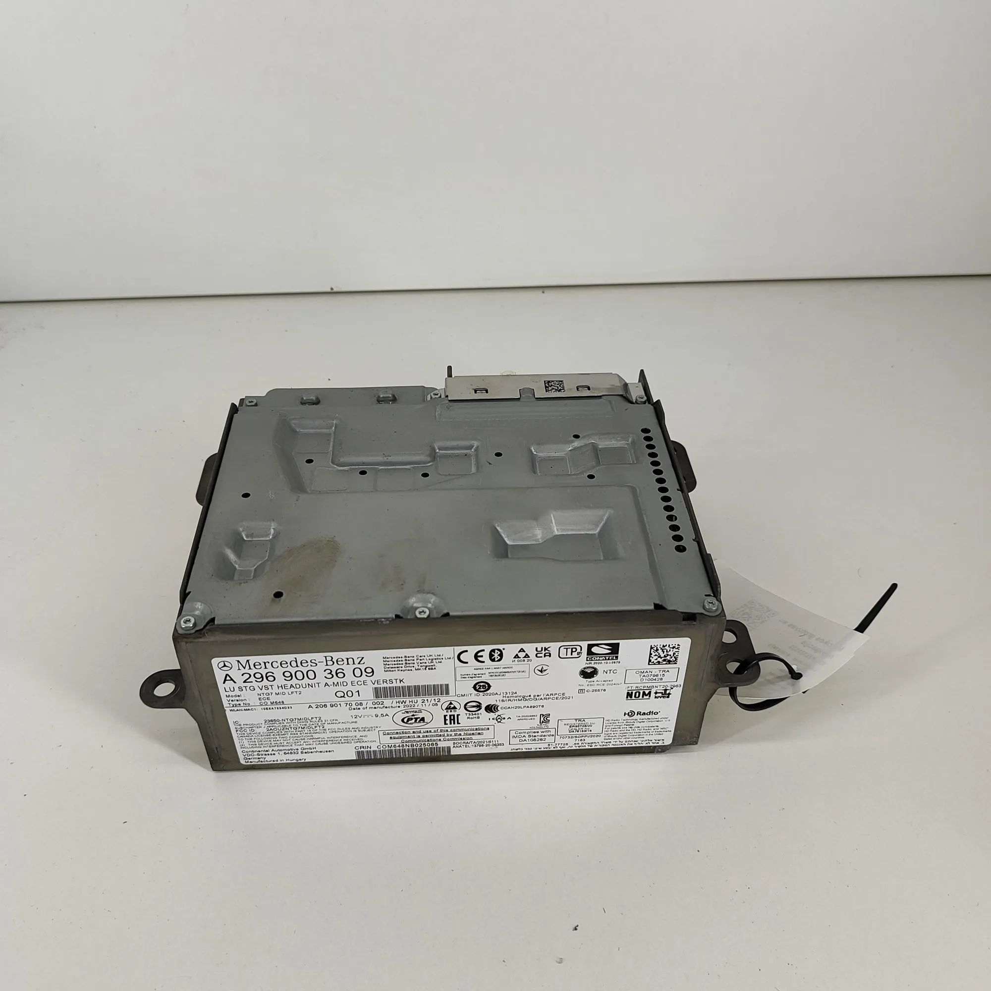 Mercedes-Benz GLC (X253) Music Navi CD Radio Player Head Unit A2069017008, A2969003609 Music Navi CD Radio Pl...