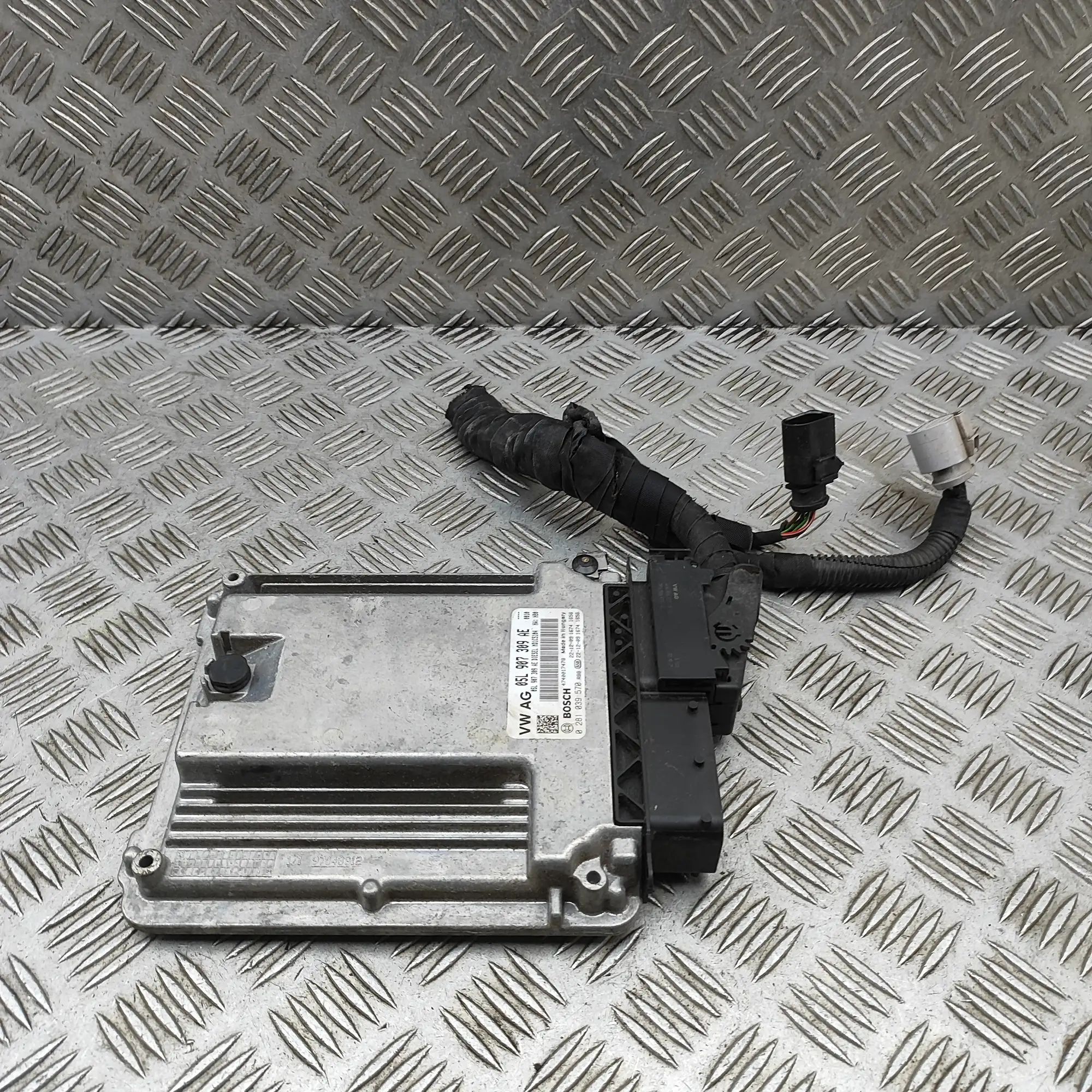 Volkswagen Crafter Engine Control Unit 0281039570, 05L907309AE Engine Control Unit VW ...
