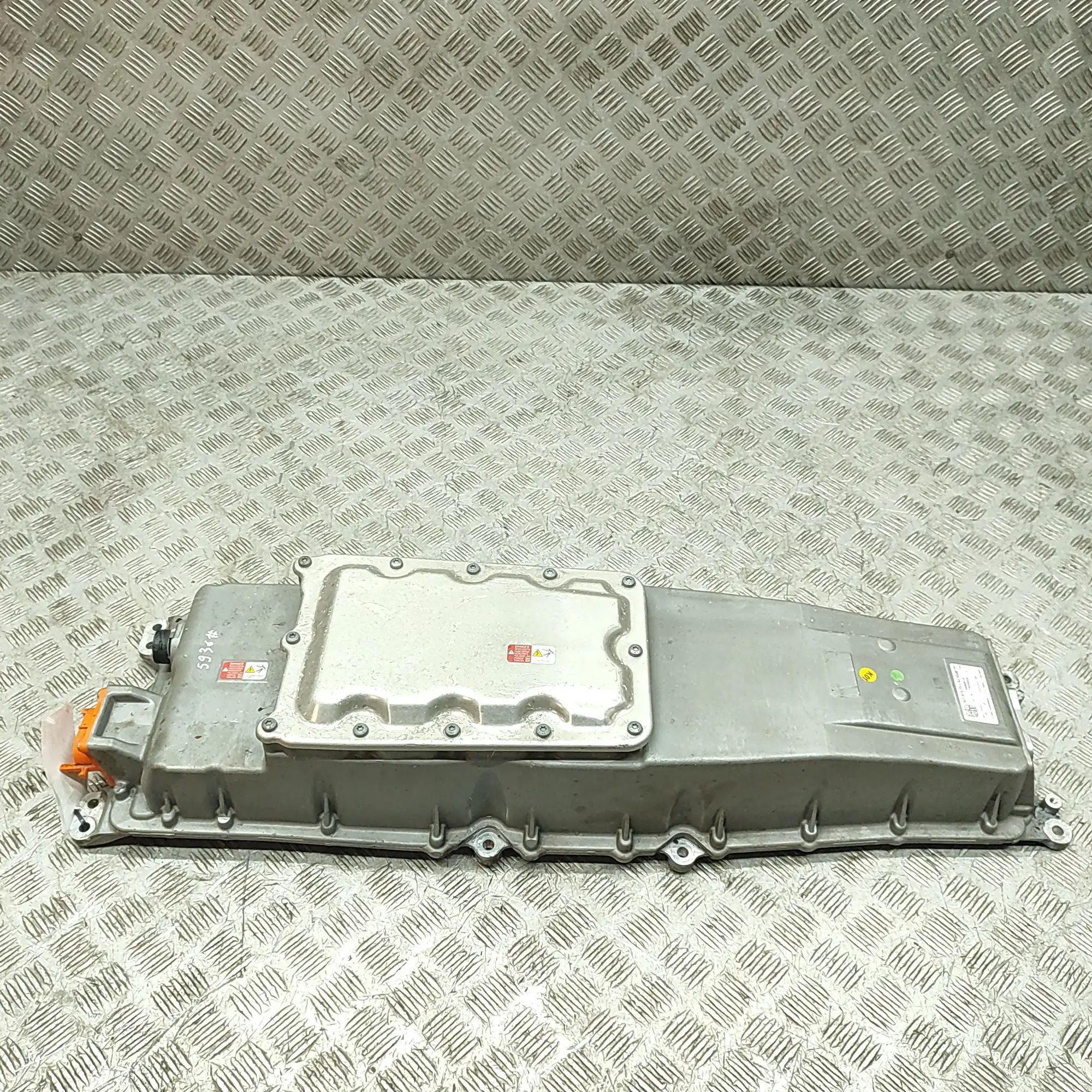 Porsche Taycan инвертор 9J1915251AJ Inverter PORSCHE TAYCAN (2019-...)
...