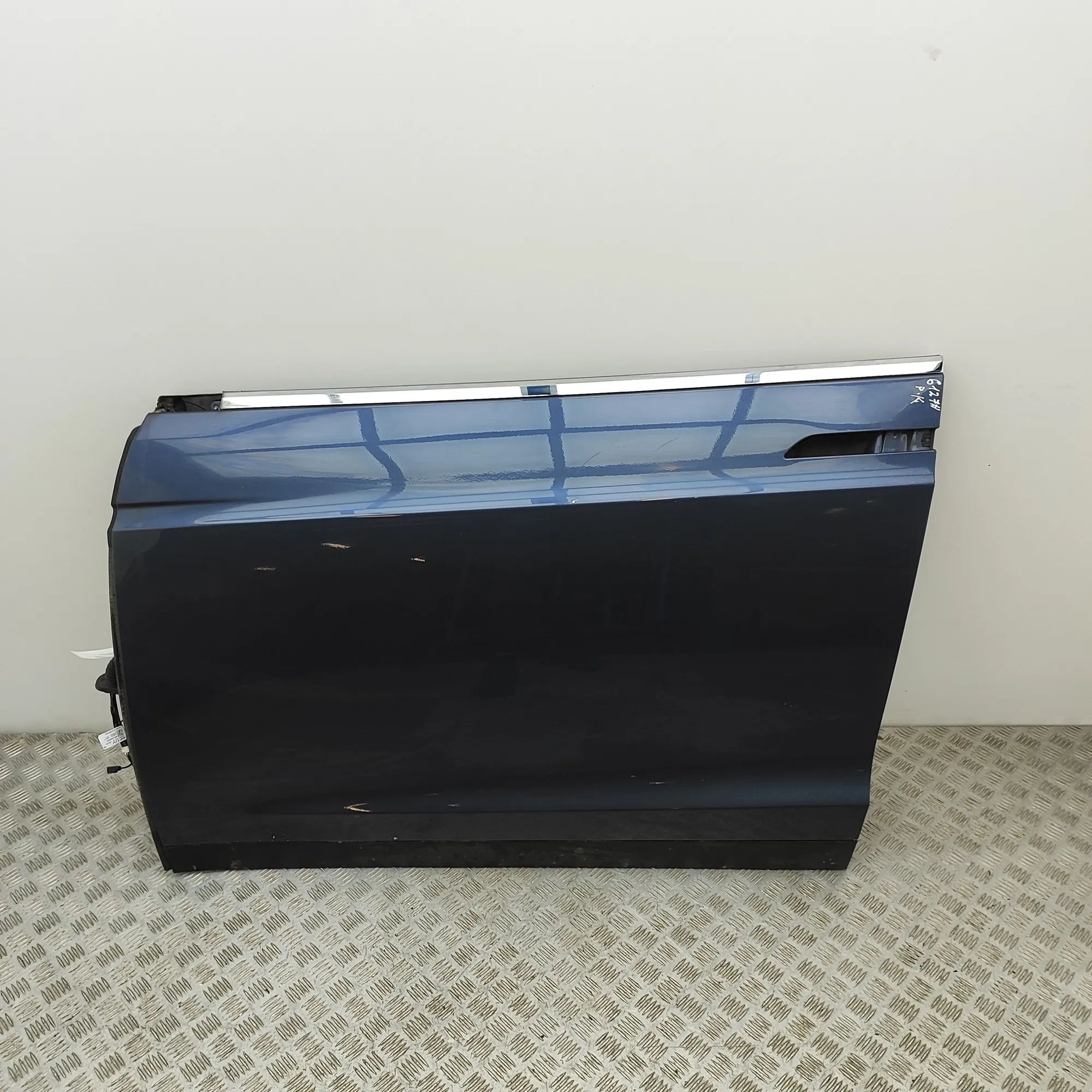 Tesla Model X Front Left Door 1009906-00-M Front Left Door TESLA MODEL X (201...