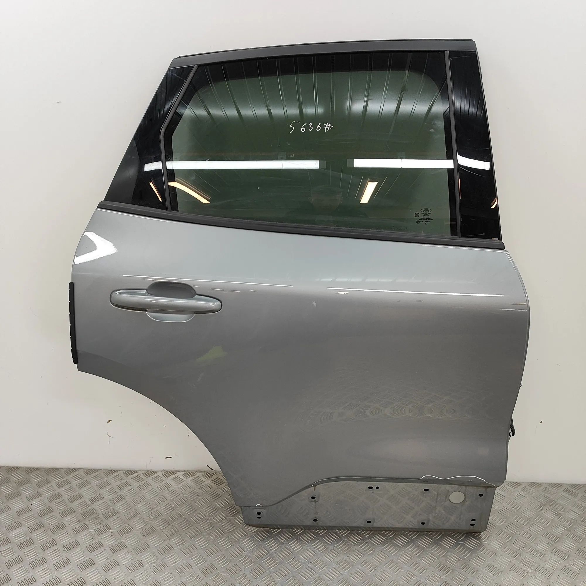Ford Kuga Rear Right Door PLV4B-S24630-AN, LV4B-S24704-AC Rear Right Door...