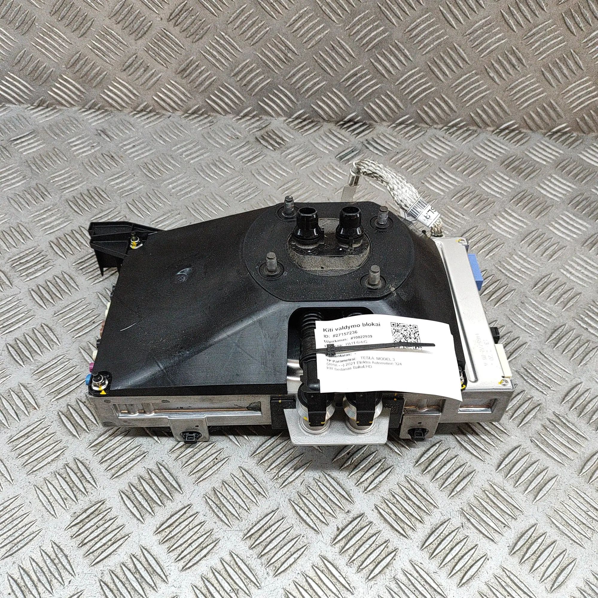 Tesla Model 3 Other Control Units 1465772-00-A, 1566786-81-C Other Control Units ...