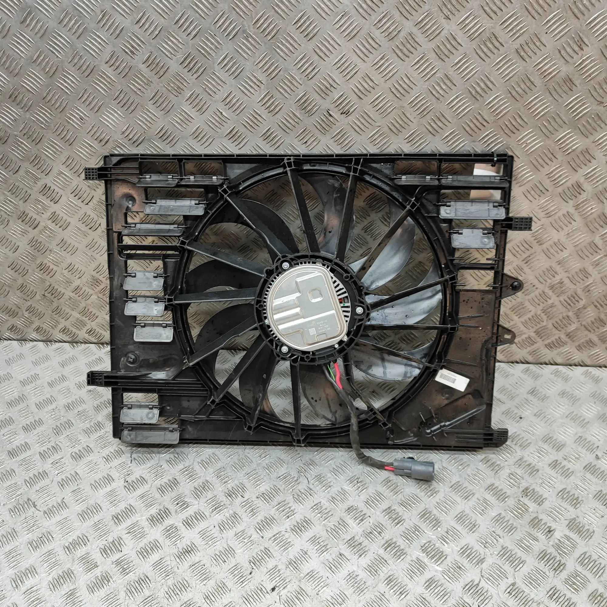 Volvo S90 Engine Cooling Fan Shroud 32222287, P32222287 Engine Cooling Fan Shroud V...