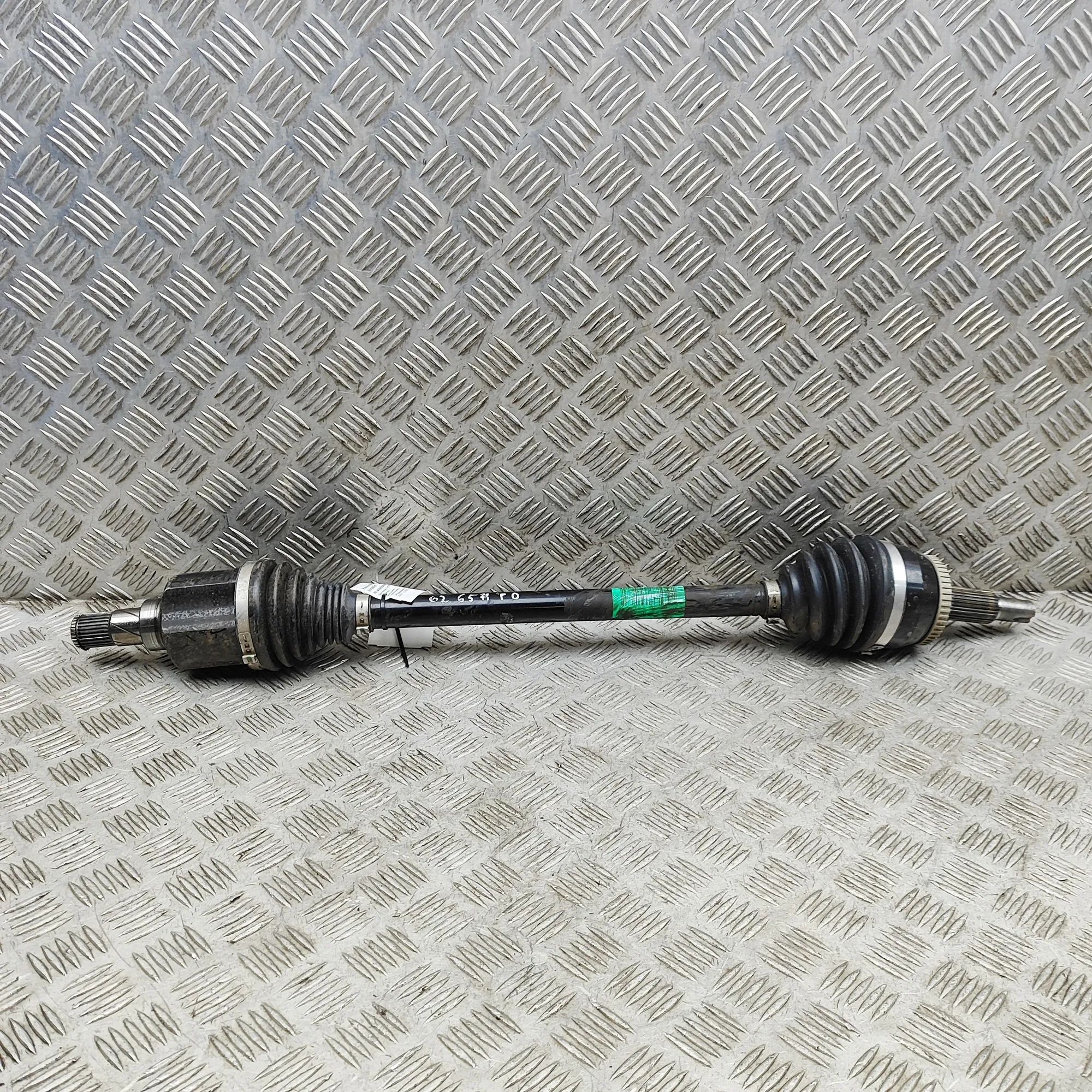 BYD Dolphin Front Right Driveshaft EM2EU-2203020B Front Right Driveshaft BYD DOLPH...