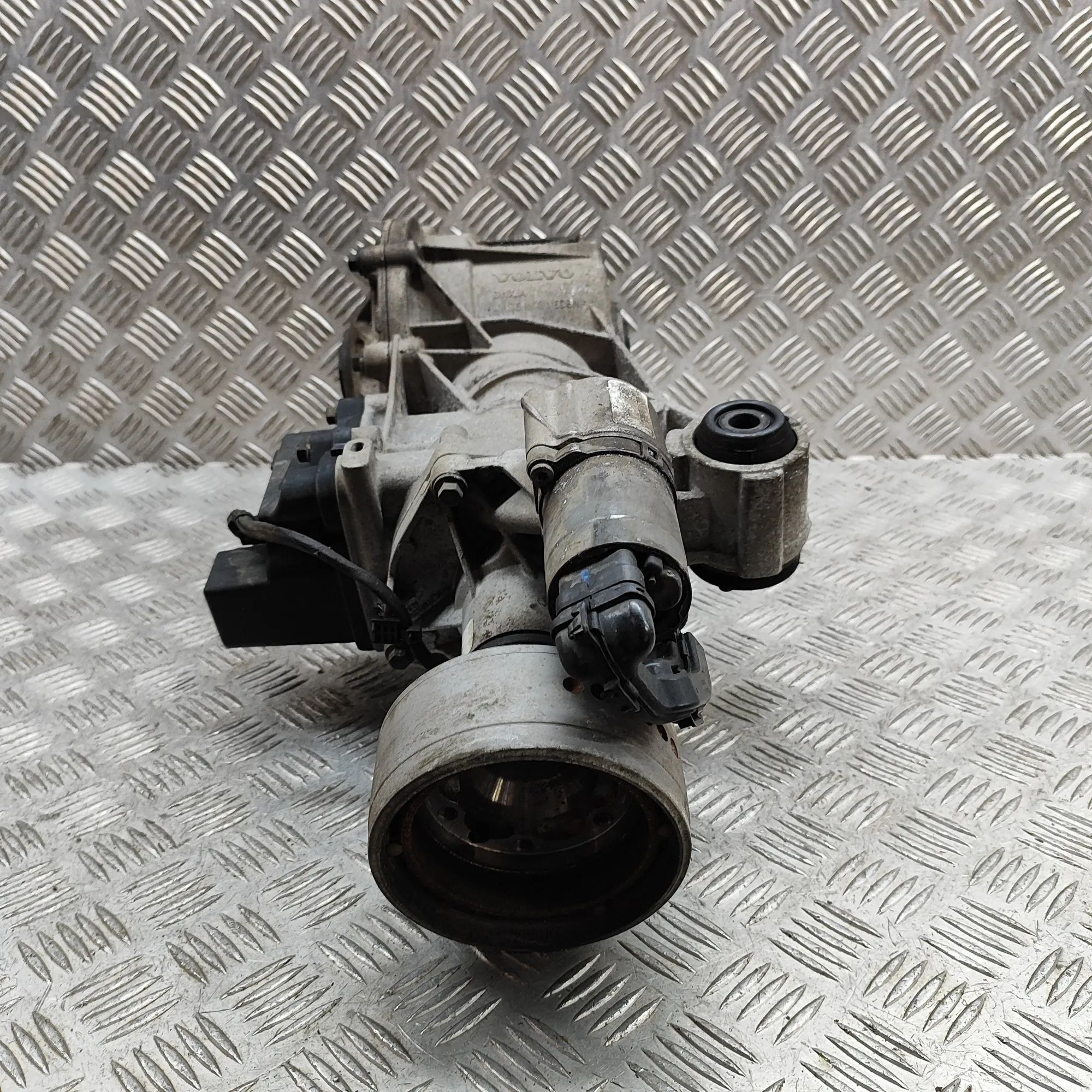 Volvo S60 tagadiferentsiaal P31492601, 31492601, P1216710 Rear Differential...
