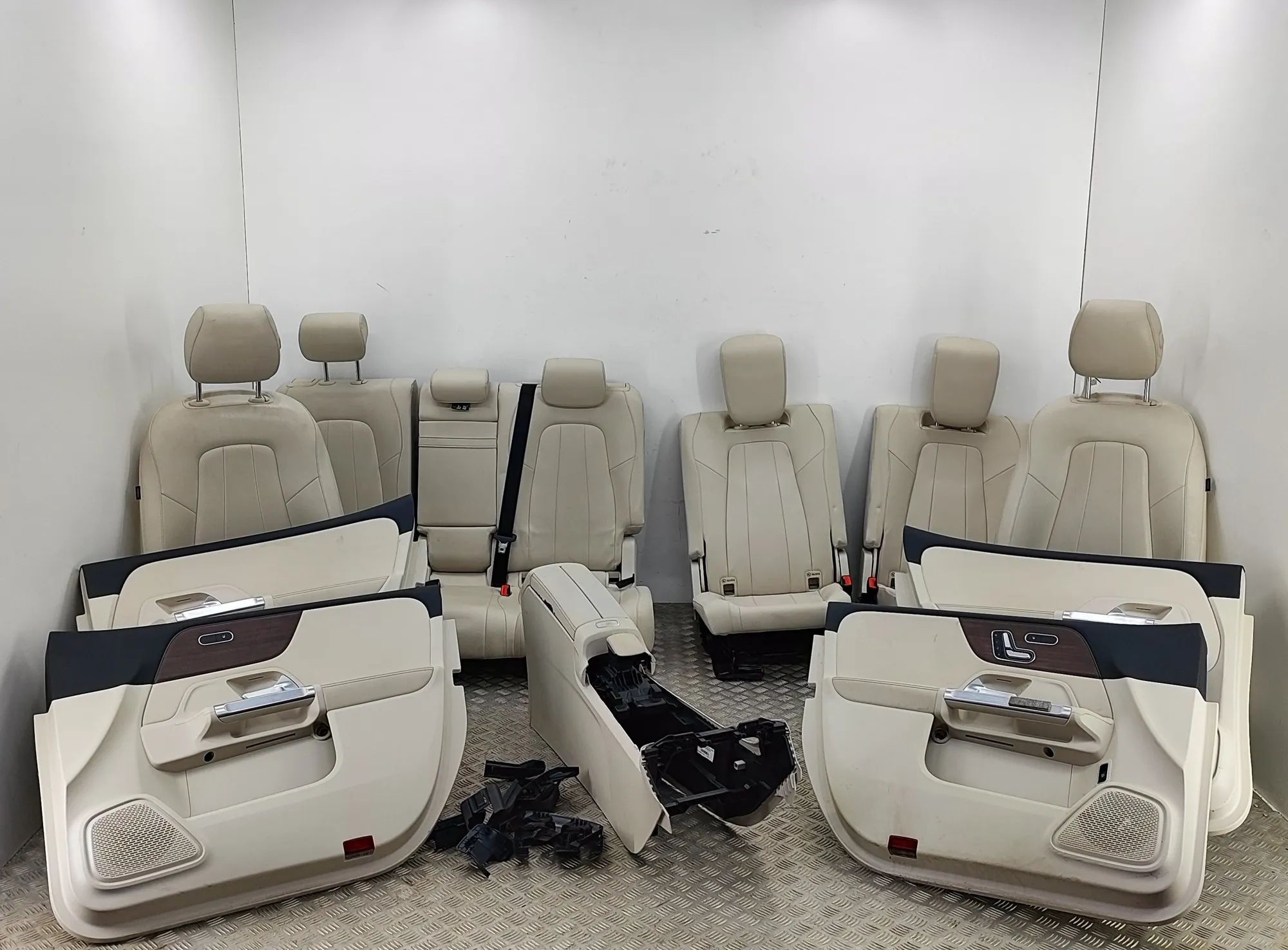 Mercedes-Benz GLB / EQB (X247) Interior Seats W/ Door Cards Kit A2477302801, A2477204602, A2477204702, A2477302...