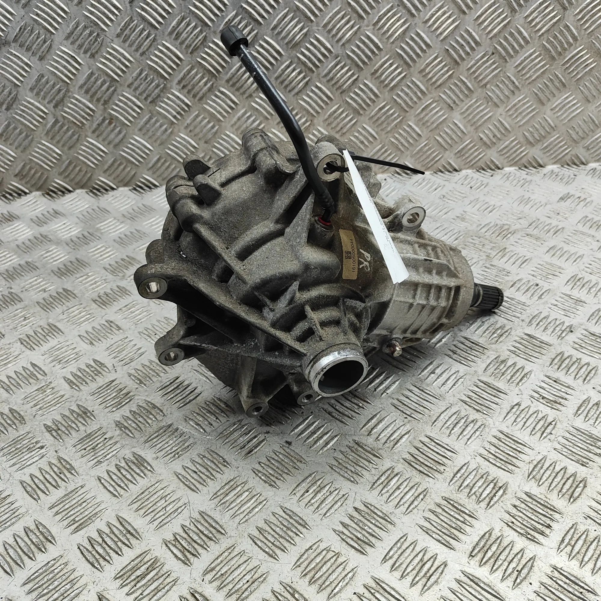 Maserati Levante esidiferentsiaal 6700330290 Front Differential MASERATI LEVANTE ...