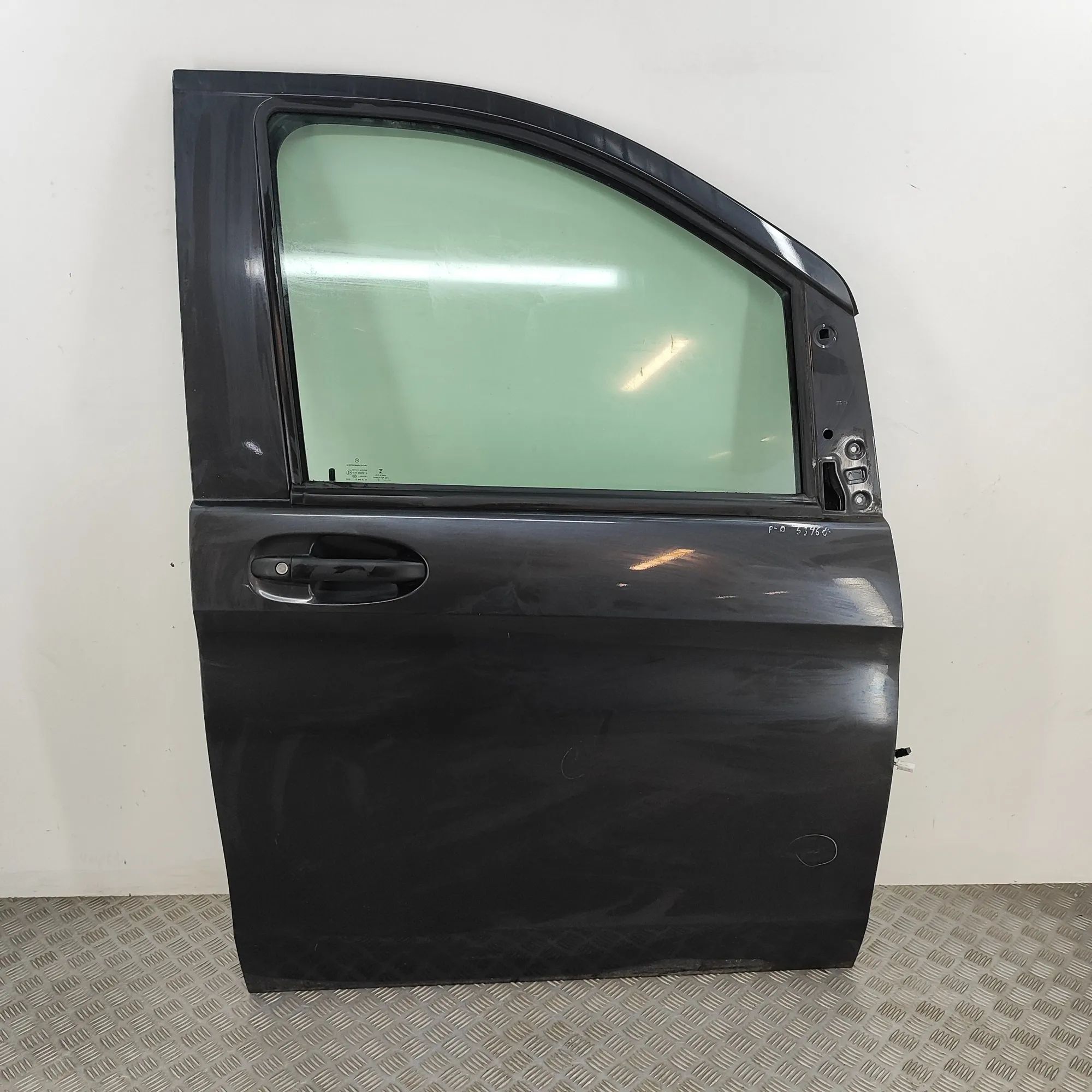 Mercedes-Benz V / Vito / EQV (W447) Front Right Door A4477206700 Front Right Door MERCEDES-BENZ VITO...