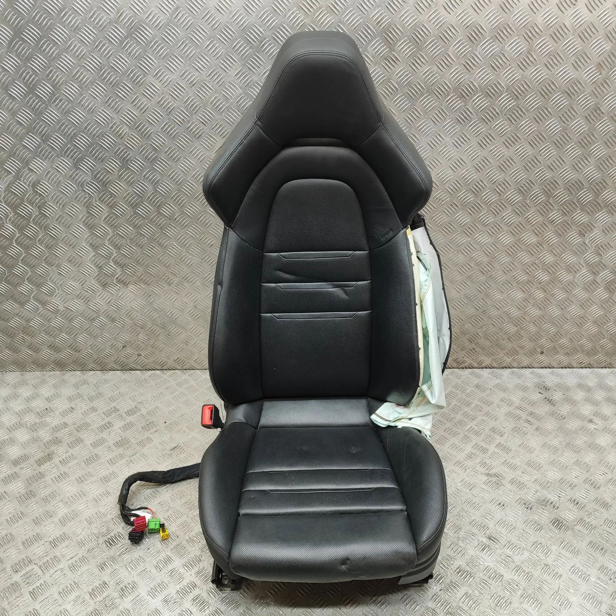 Porsche Panamera Front Left Seat 971.881.805.AT, 971881805AT Front Left Seat POR...