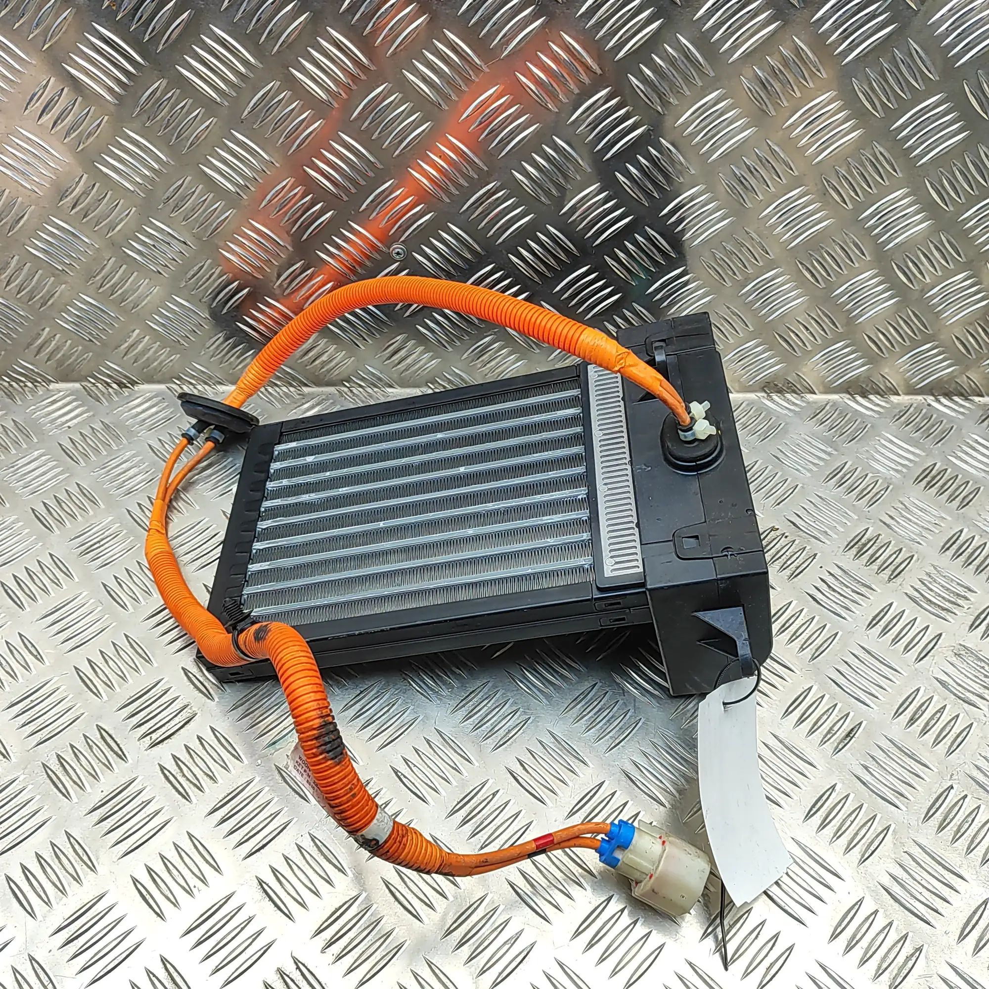 Tesla Model S Electric Heater Matrix 1072612-00-C Electric Heater Matrix TESLA MODEL...