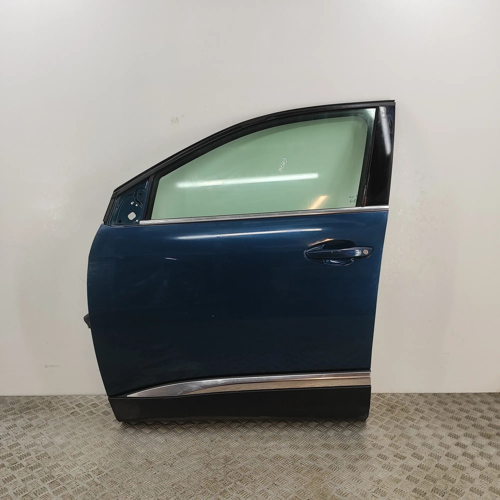 Peugeot 5008 Front Left Door 9811934880, 9812306480 Front Left Door PEUGEOT ...