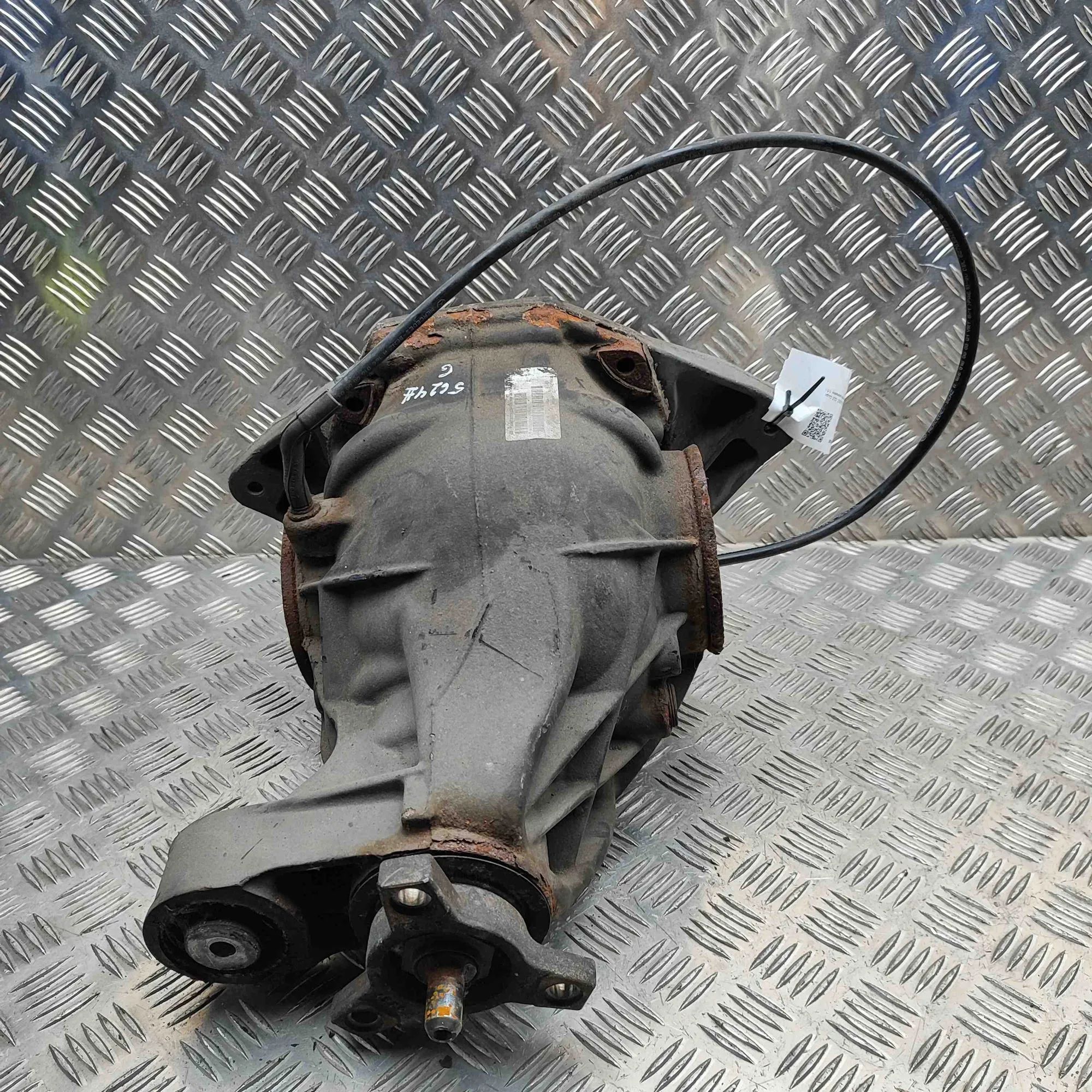 Mercedes-Benz ML / GLE (W166) takatasauspyörästö A1663500514 Rear Differential MERCEDES-BENZ GLE...