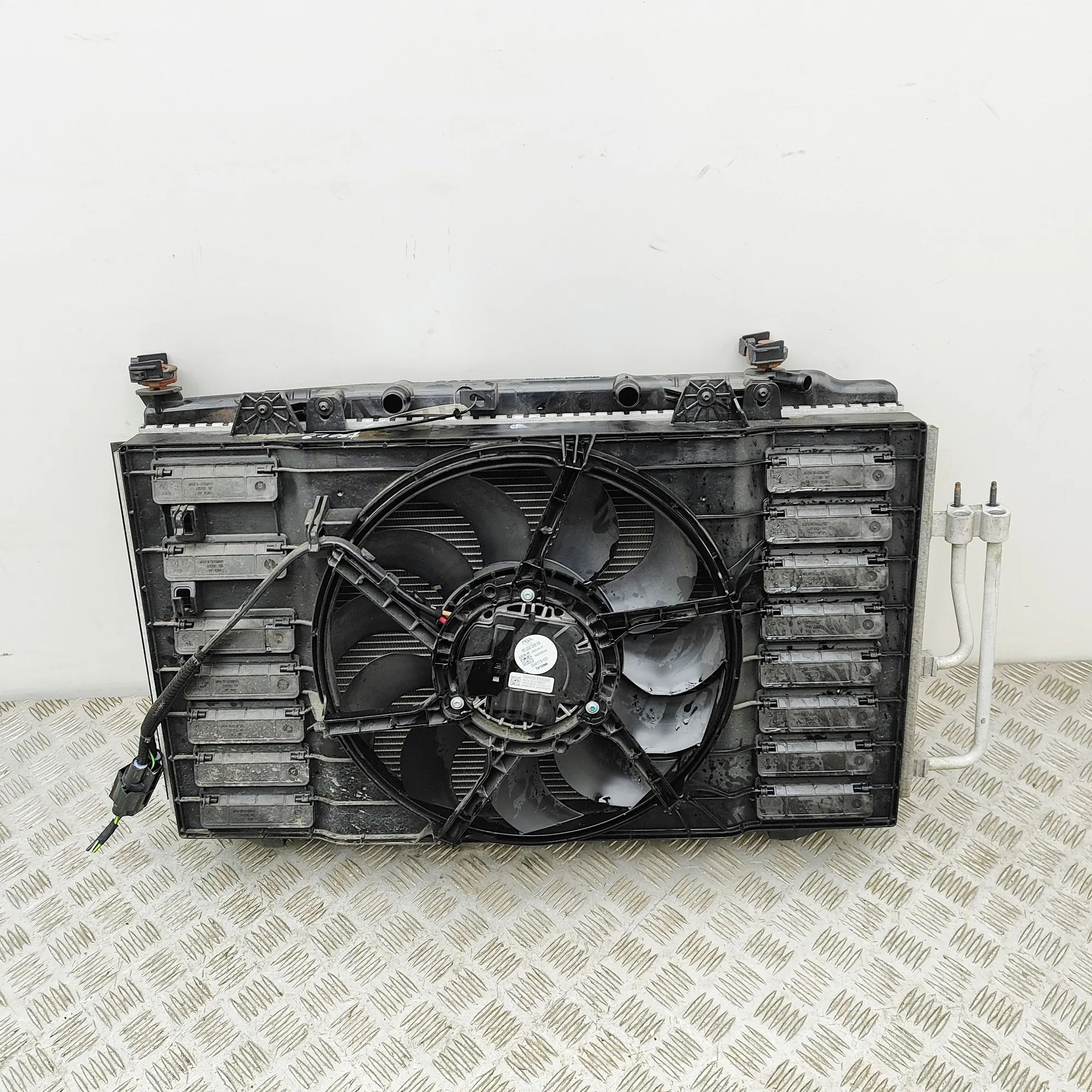 Opel Mokka (B) Cooling Radiator Pack 9826929880, 9827255780, 9832186380, 982111158A ...
