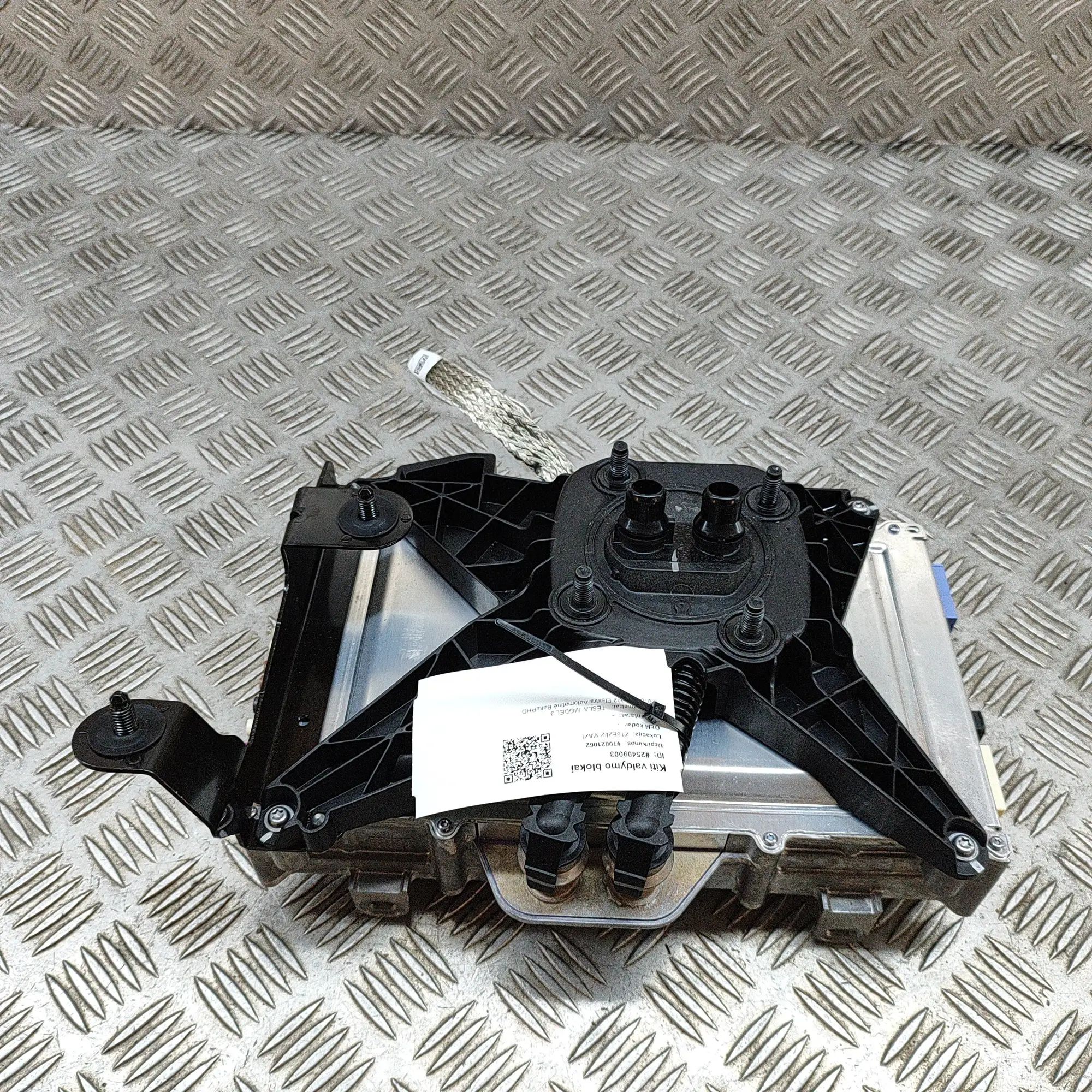 Tesla Model 3 Other Control Units 1681271-05-H Other Control Units TESLA MODEL 3 ...