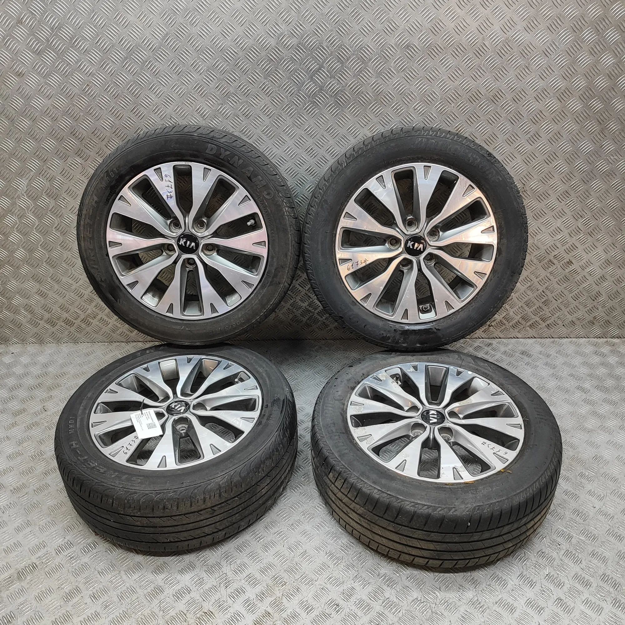 Kia ceed (JD) Alloy Wheel Set 52910-A2800 Alloy Wheel Set KIA CEE\'D (JD) (20...