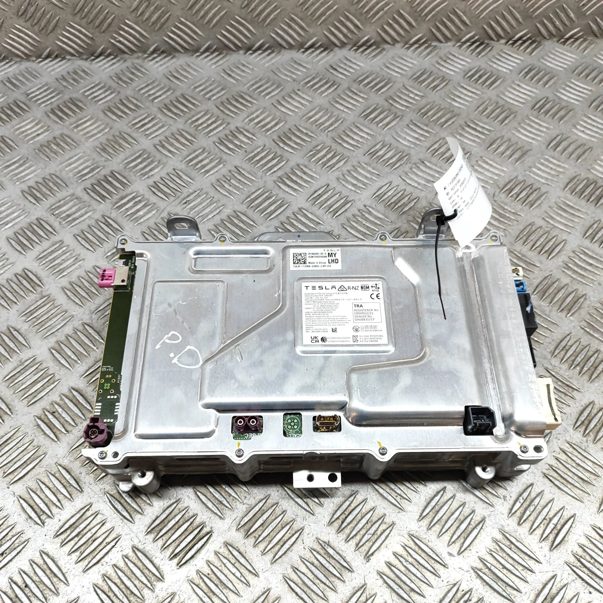 Tesla Model Y Other Control Units 1684435-00-D Other Control Units TESLA MODEL Y ...