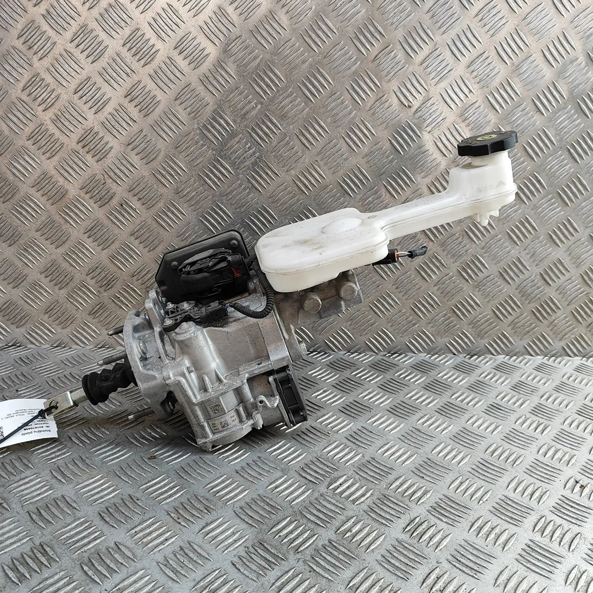 Tesla Model X Brake Servo Booster 1060676-00-A Brake Servo Booster TESLA MODEL X ...