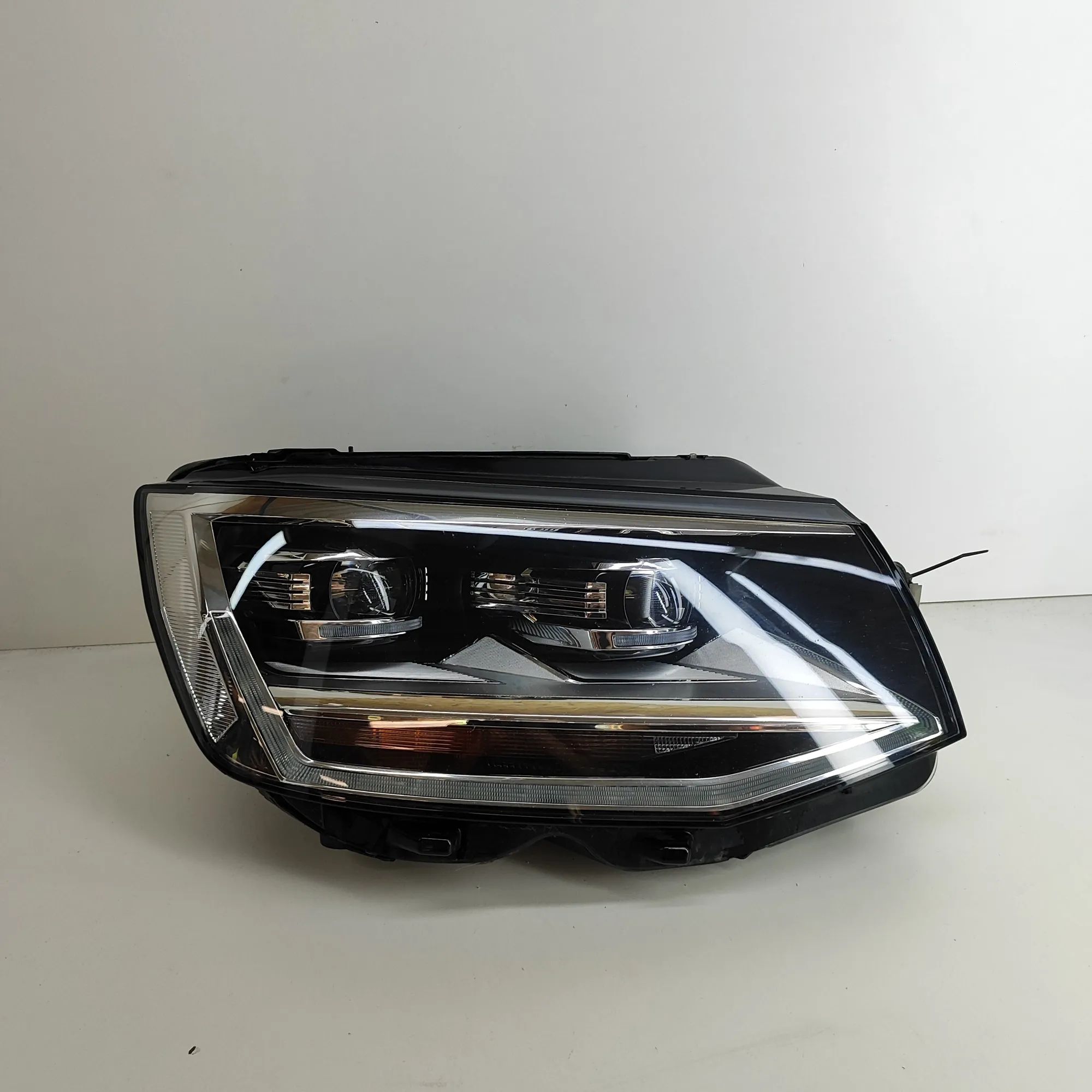 Volkswagen Transporter (T6, Caravelle, Multivan) Front Right Headlight 4G0907697G, 7PP941571AE, 7PP941571A, 7E1941036 ...