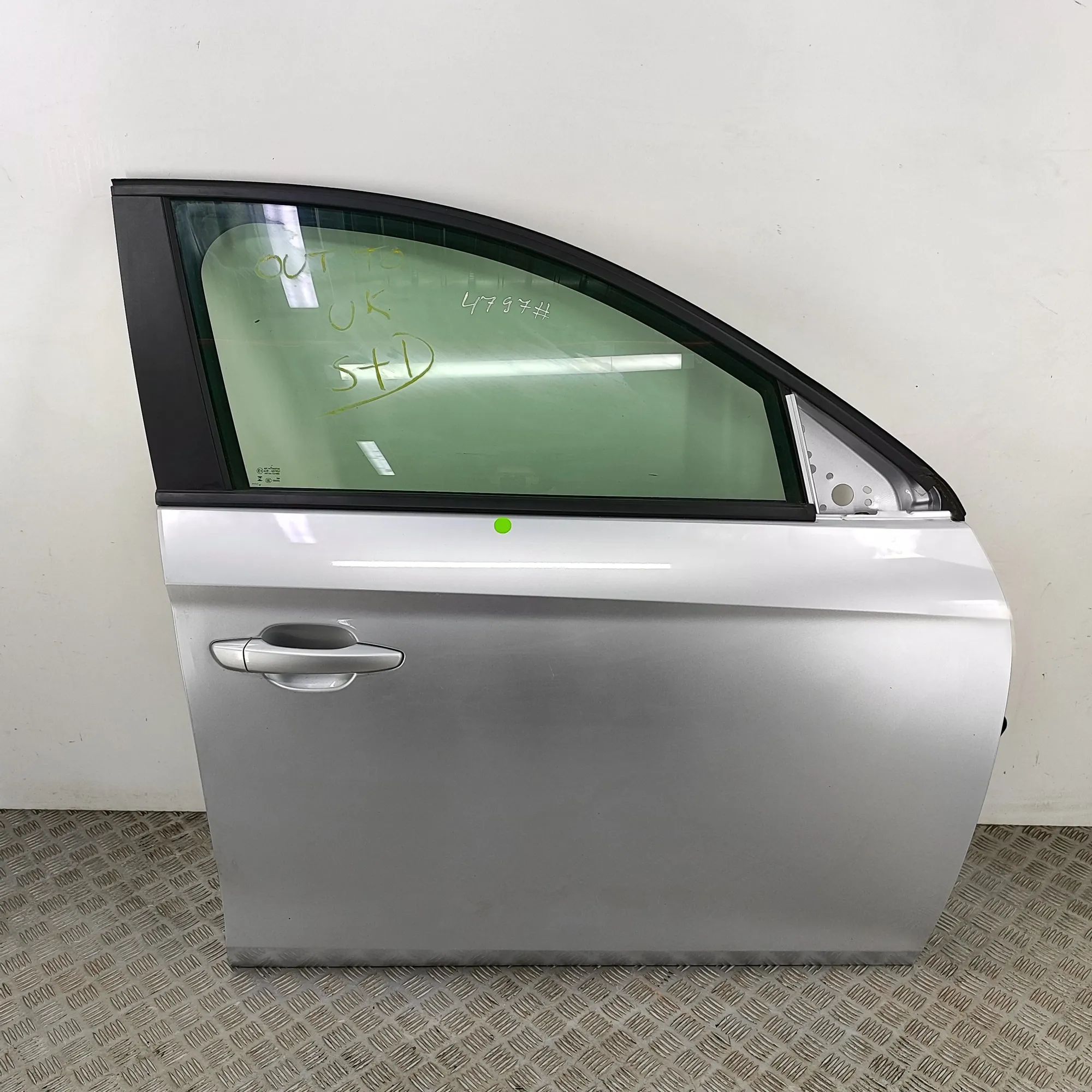 Opel Corsa (F) Front Right Door 9837705880 Front Right Door OPEL CORSA (F) (201...