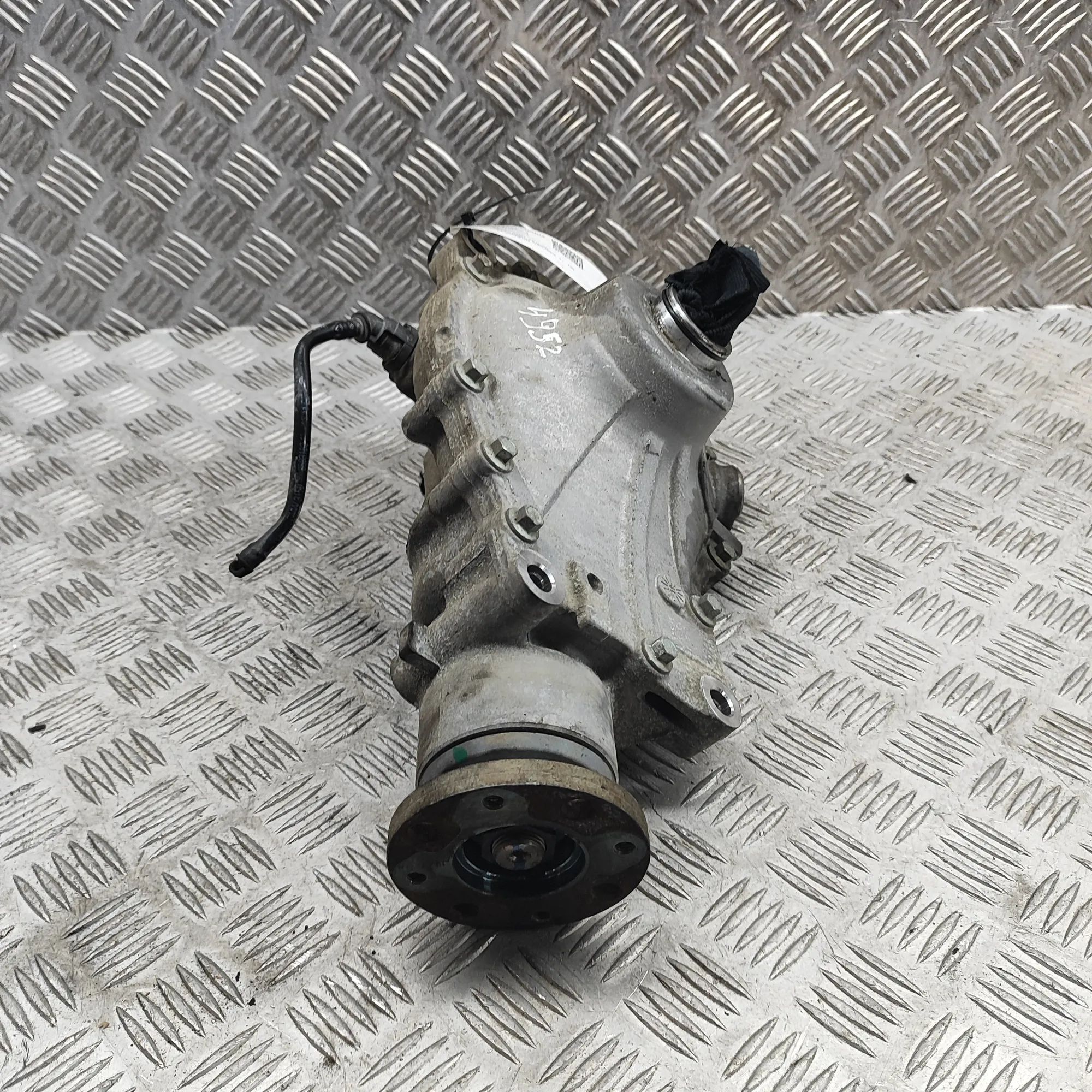 BMW X5 (G05) esidiferentsiaal 8487441, 8635871 Front Differential BMW X5 (G05...