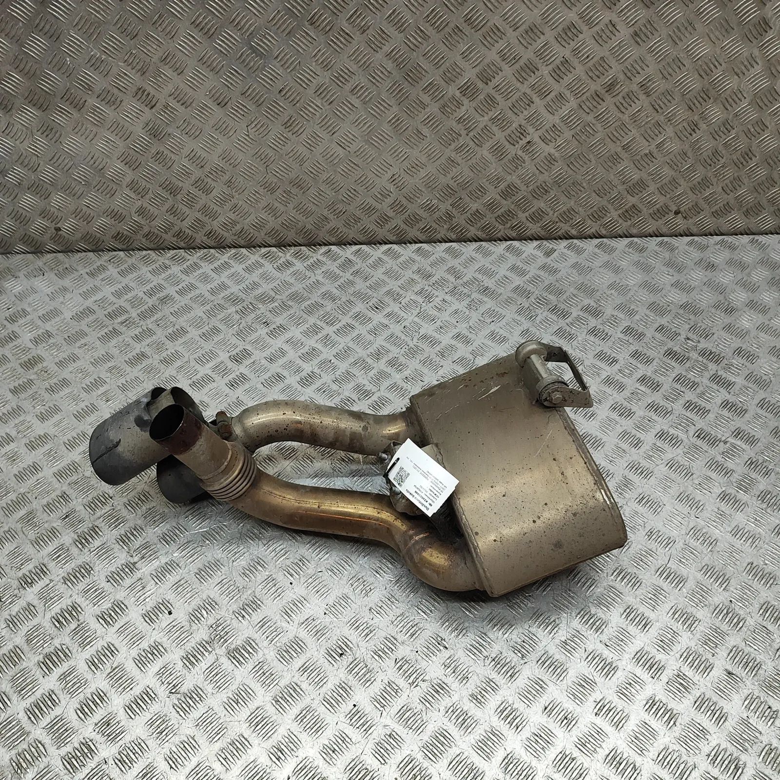 Porsche 911 (991) Muffler Exhaust Tank 99111132201 Muffler Exhaust Tank PORSCHE 911 (9...