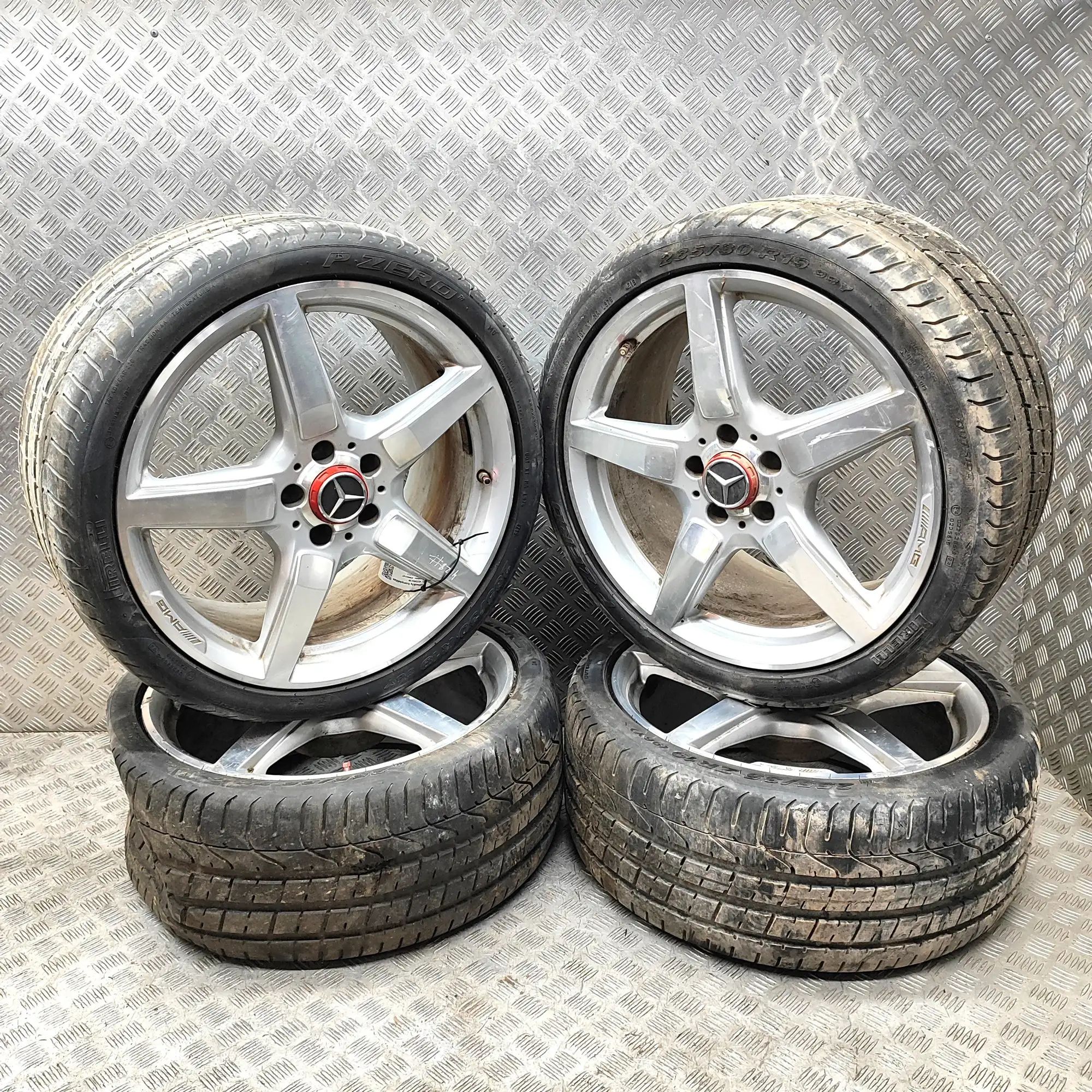 Mercedes-Benz CLS (C218) Alloy Wheel Set A2184011602, A2184011702 Alloy Wheel Set MERCED...