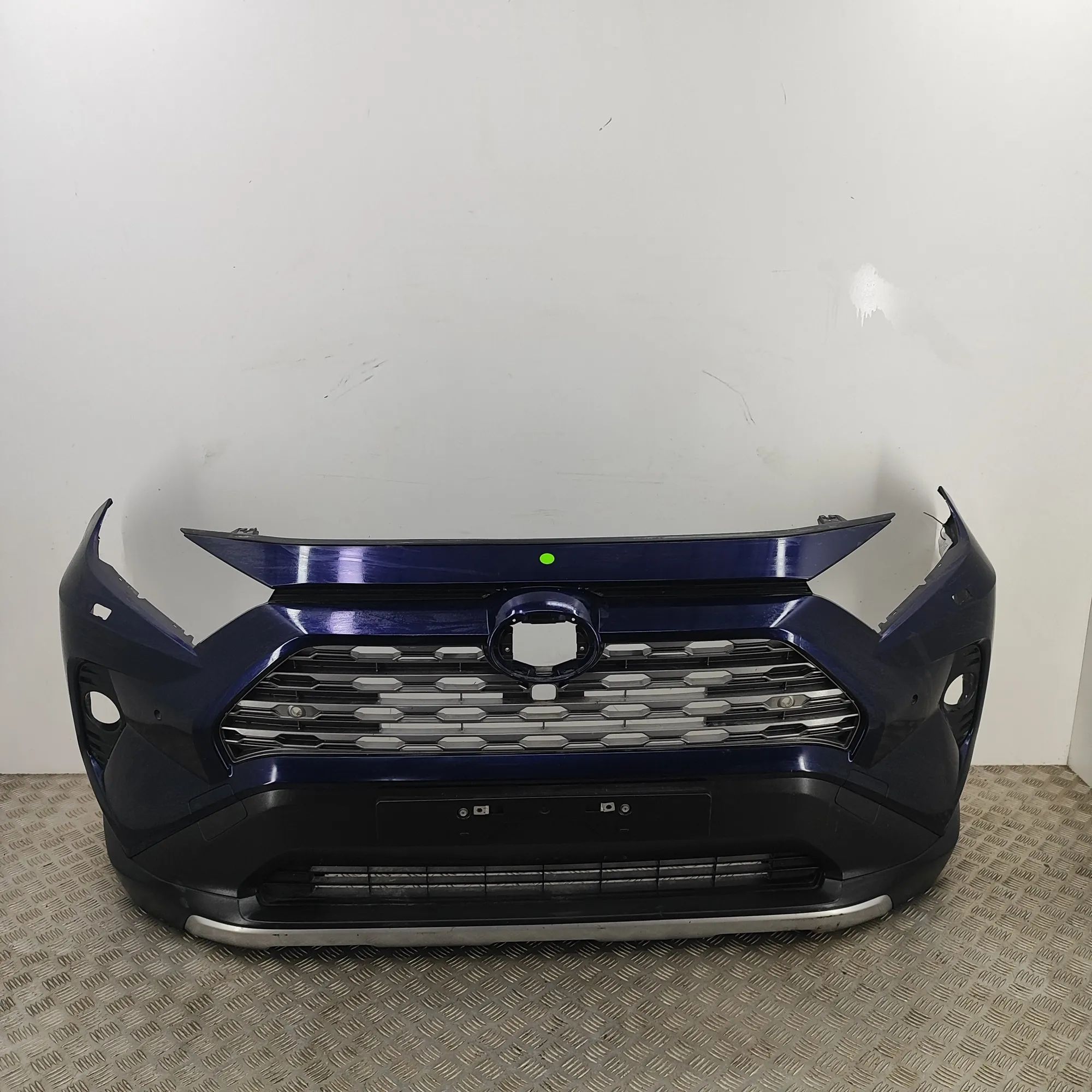 Toyota RAV4 (XA50) front bumper 53113-42120, 53113-42130, 53113-42110 Front Bum...