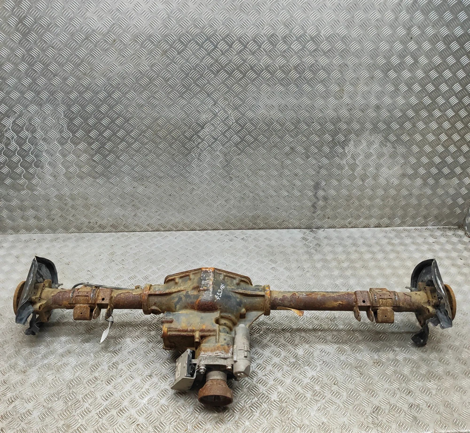 Volkswagen Caddy (2K) Rear Axle 0AY907554J, 02004763, 2K5500051BD Rear Axle VW ...
