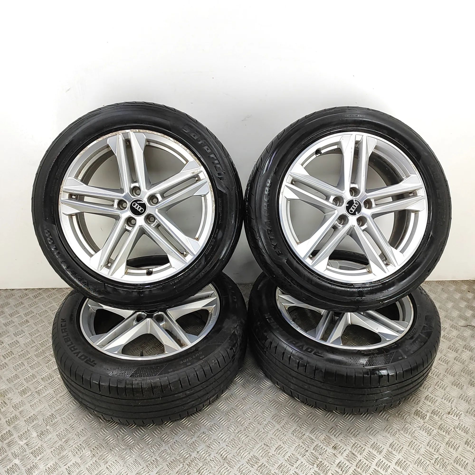 Audi Q5 (FY) Alloy Wheel Set 80A601025G Alloy Wheel Set AUDI Q5 (FY) (2016-....