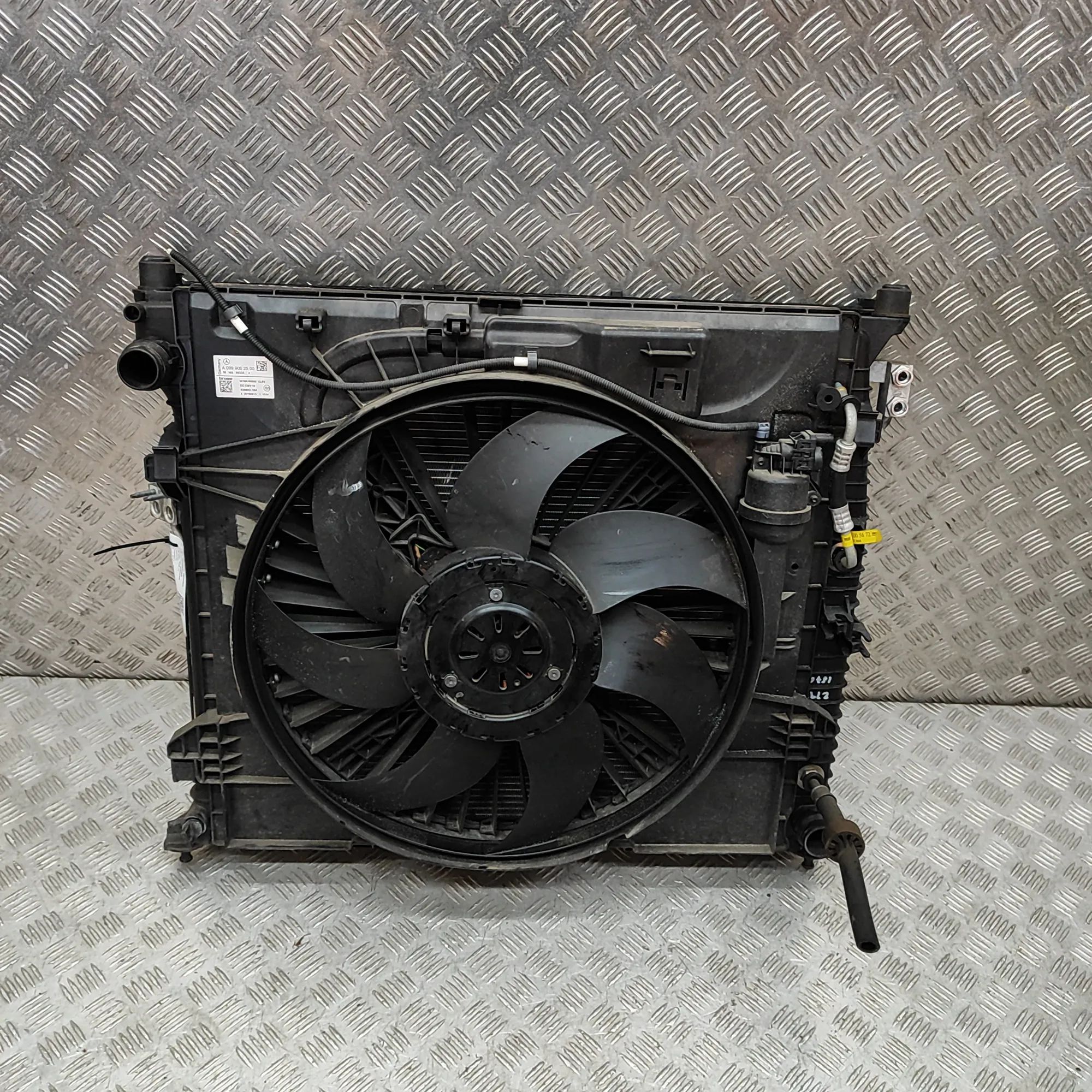 Mercedes-Benz ML / GLE (W166) Cooling Radiator Pack A0995000104, A0995000002, A0995001303, A0999062...