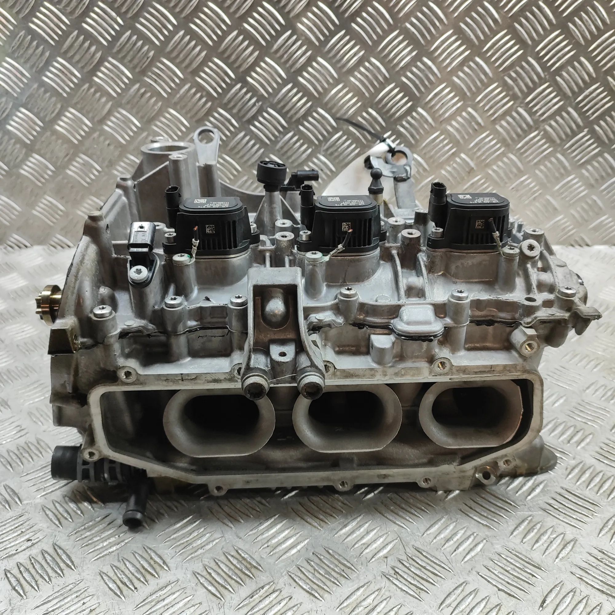 Porsche Cayenne Right Side Engine Head 06M.103.404.AF, 06M906048F, 06M.906.048.F, 06M1...