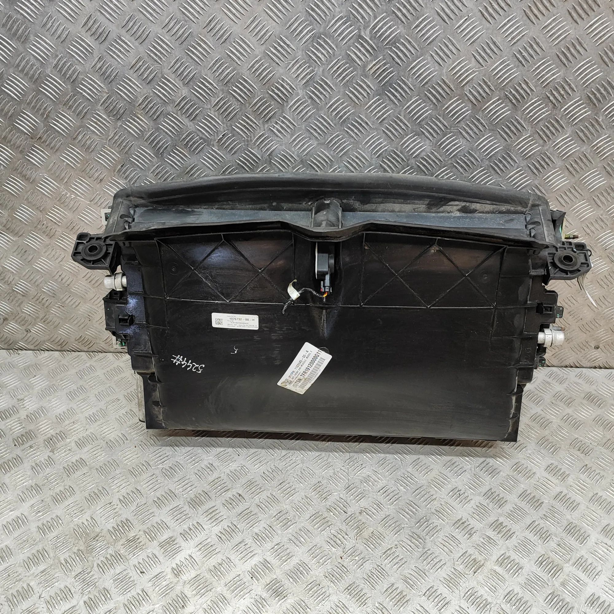 Tesla Model 3 Cooling Radiator Pack 1103545-00-A, KD954002, 1076732-00-H Cooling Ra...