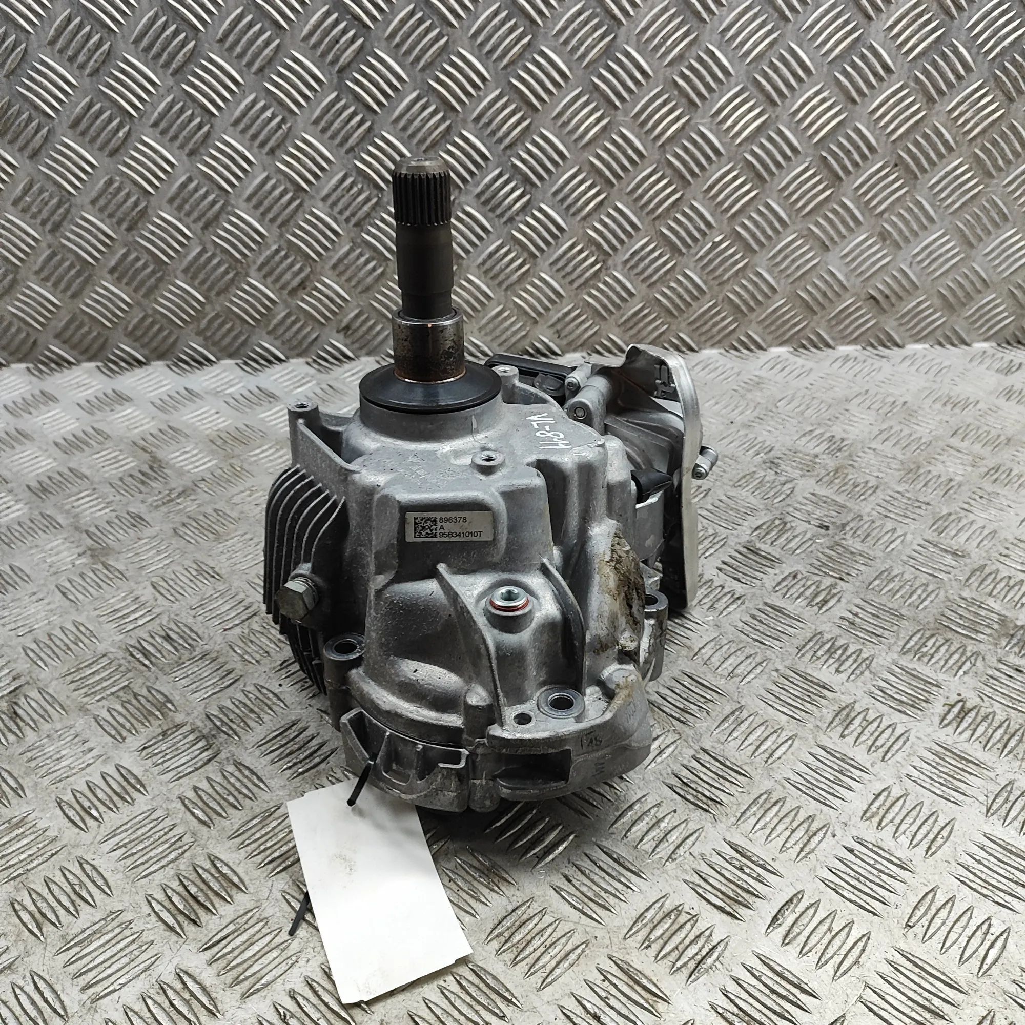 Porsche Macan Transfer box