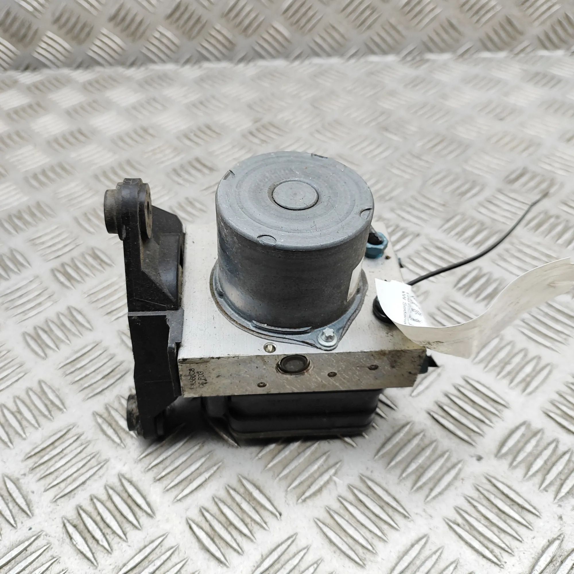 Audi A4 (B9) ABS pump 8W0907379J, 8W0614517K, 8W0907379G ABS Pump AUD...