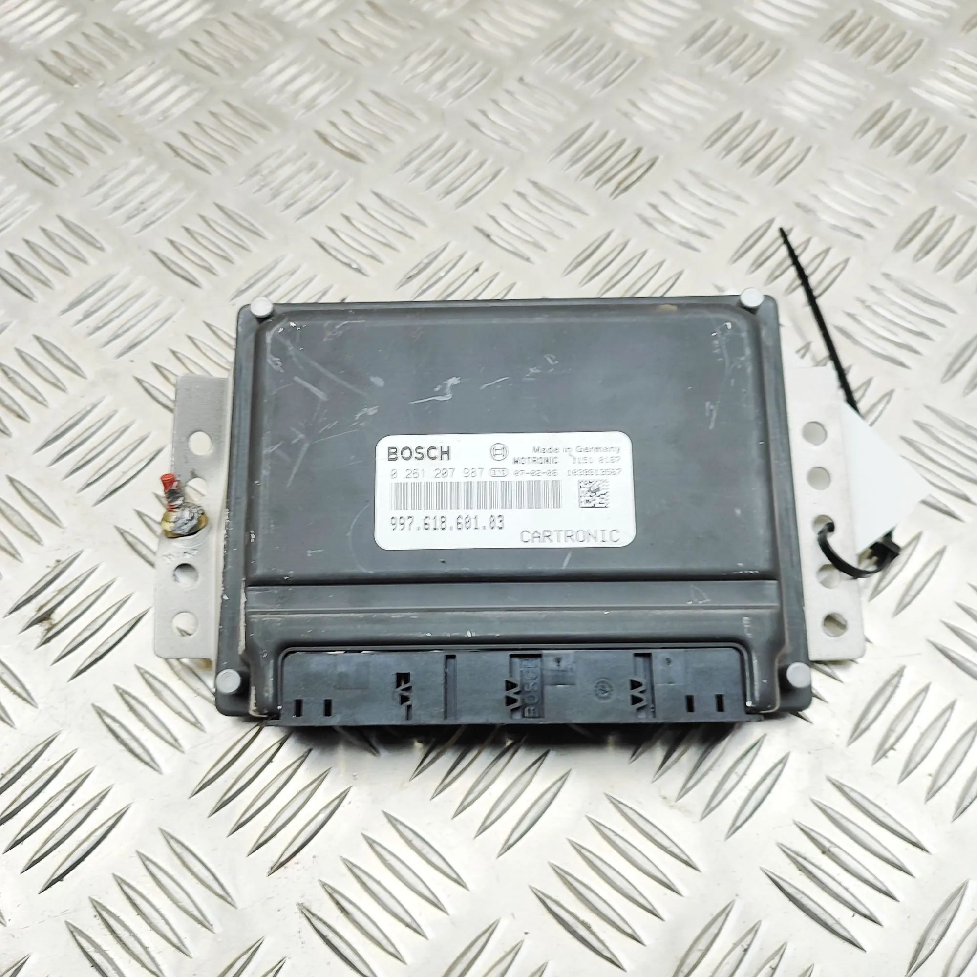 Porsche Boxster (987) Engine Control Unit 0261207987, 99761860103 Engine Control Unit POR...